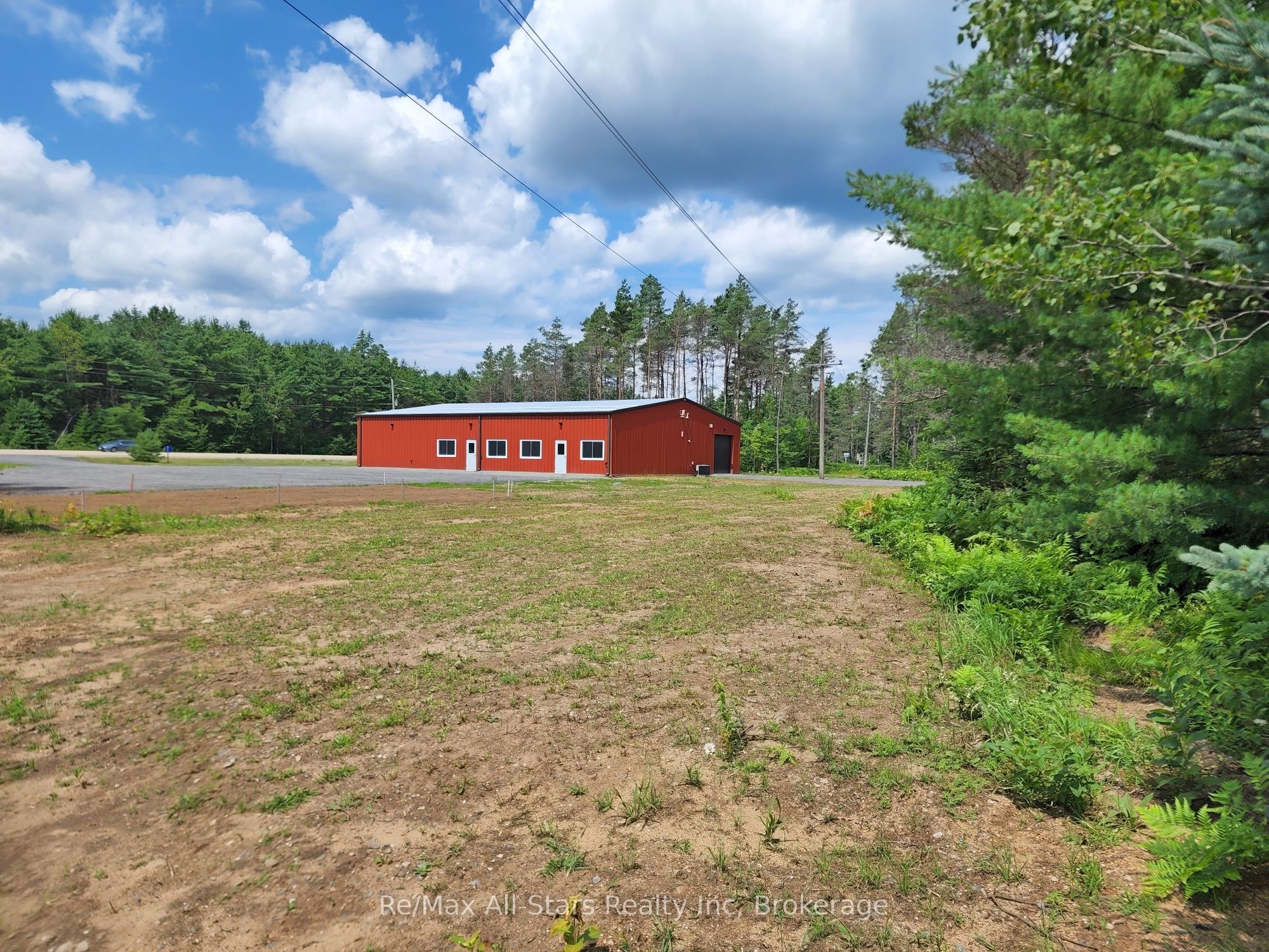#unit 2 - 25754 35 Highway N Road Property Photo 2