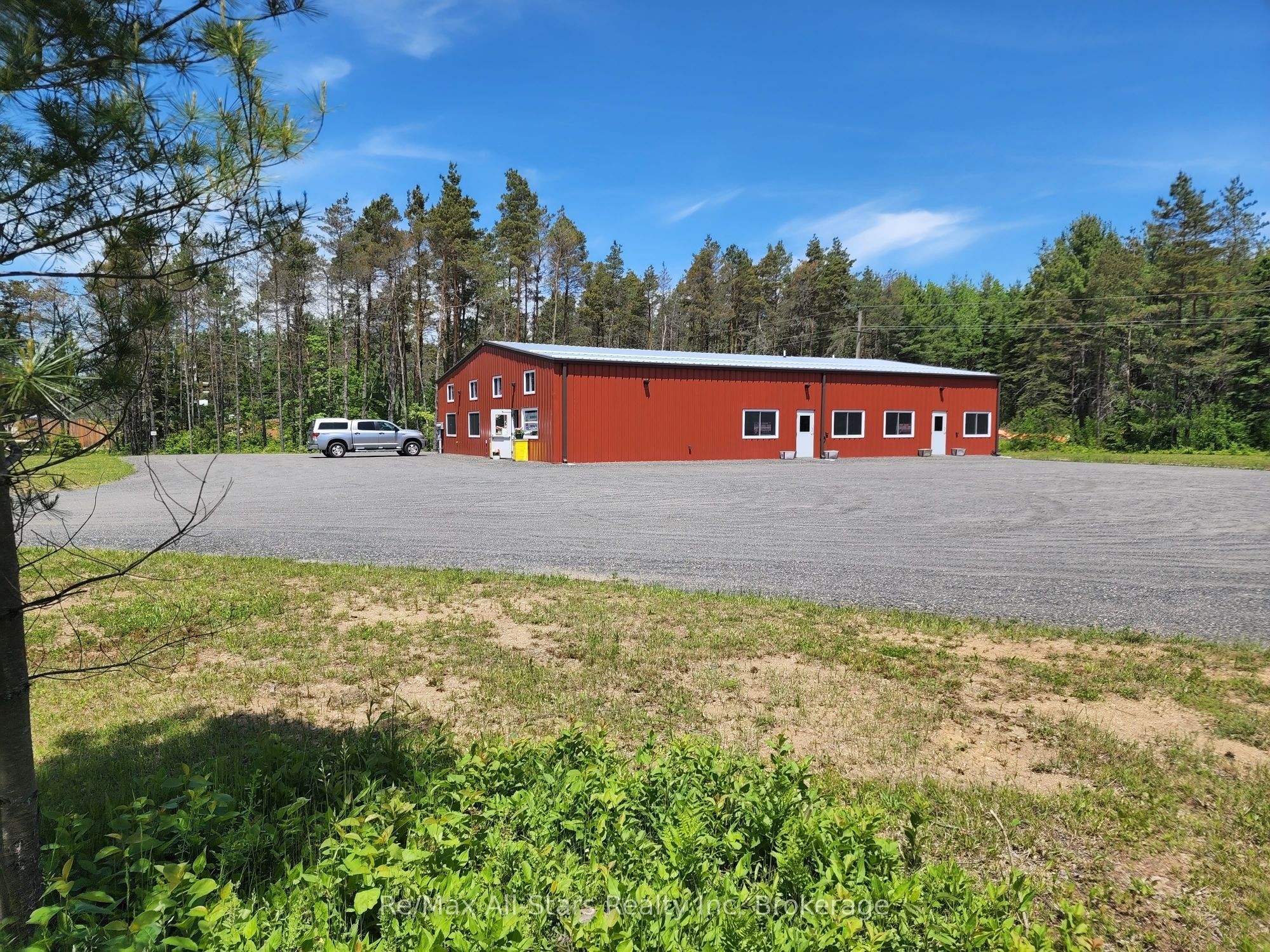 #unit 2 - 25754 35 Highway N Road Property Photo 10