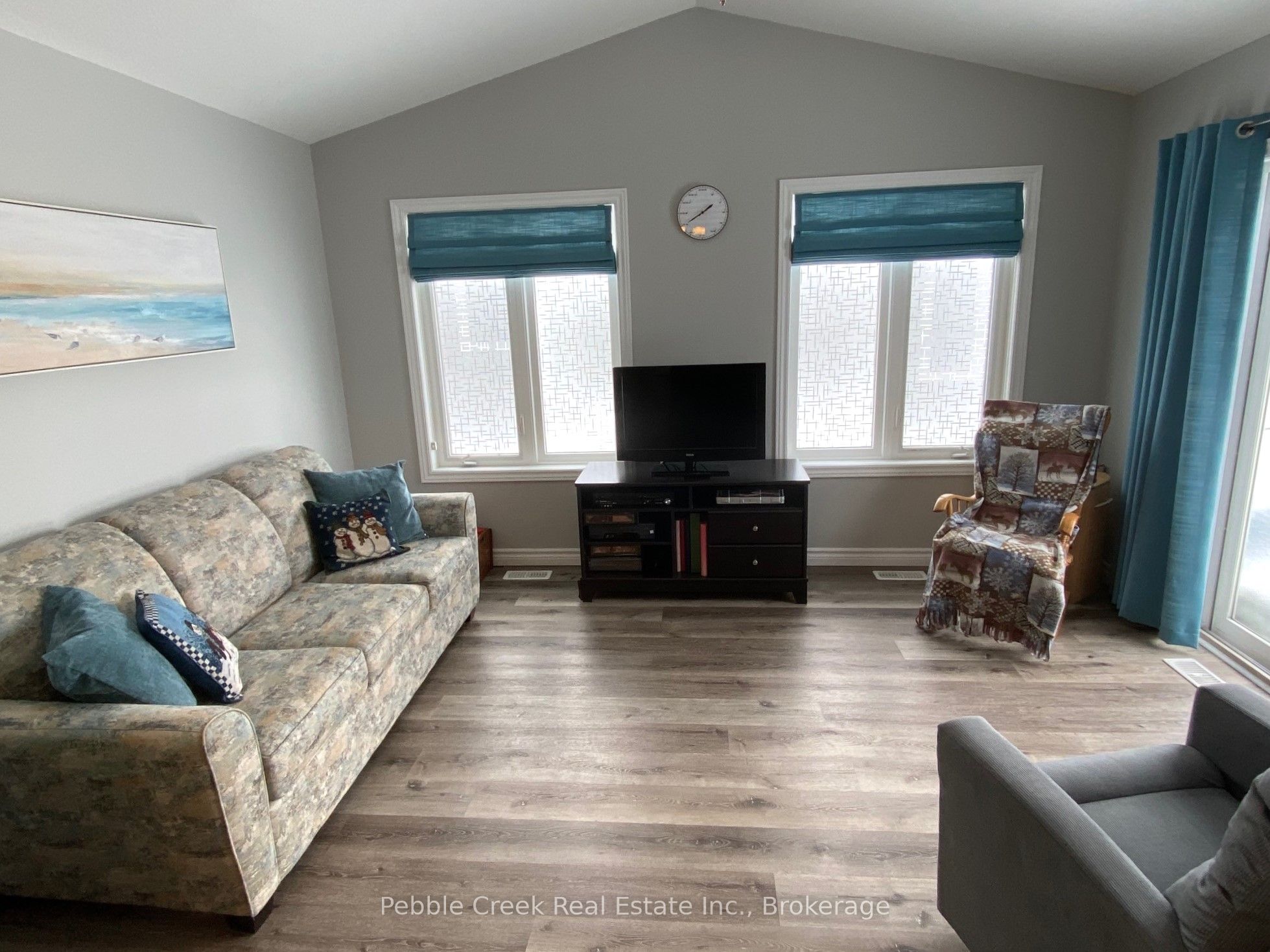 86 Huron Heights Drive Property Photo 13