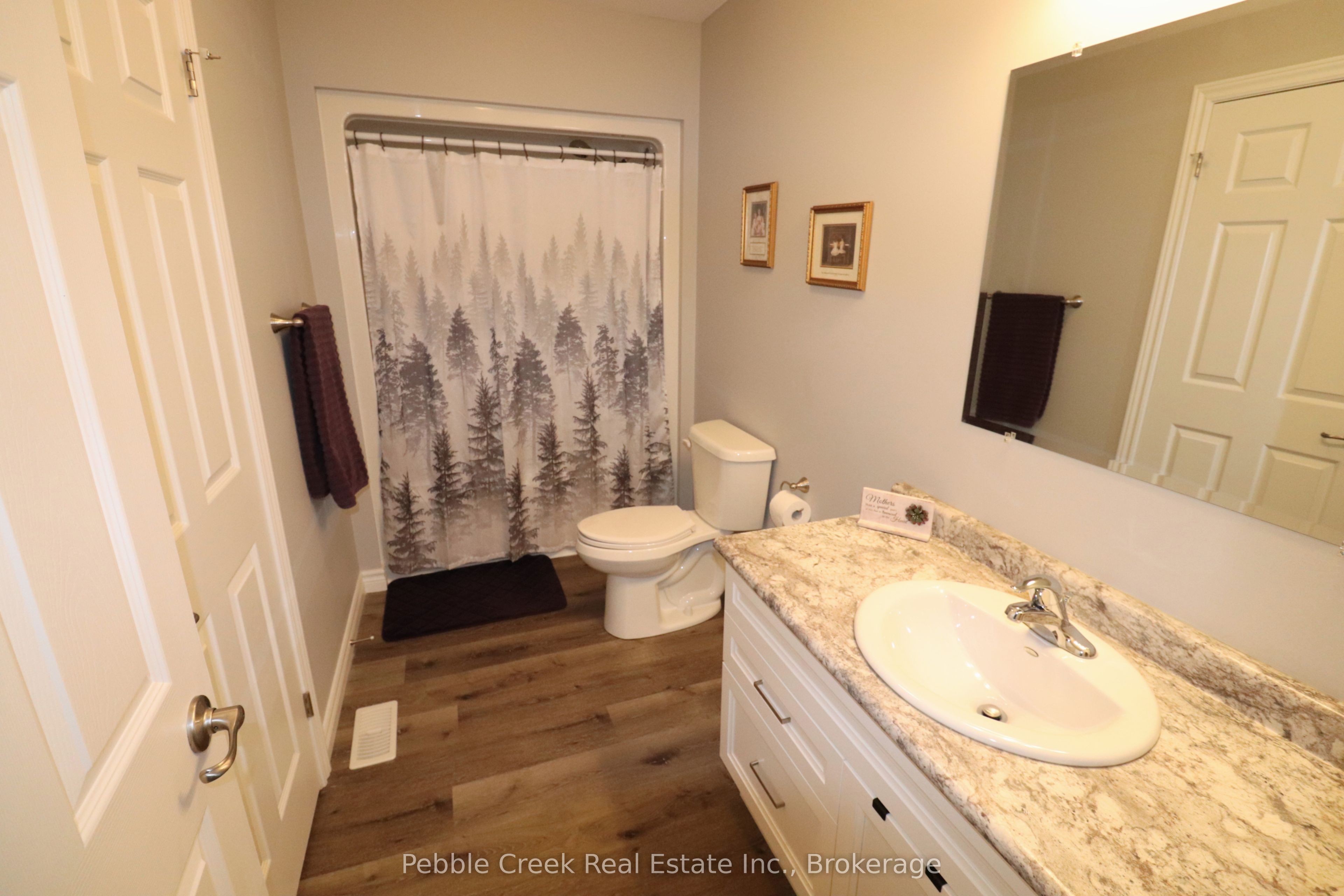 86 Huron Heights Drive Property Photo 24