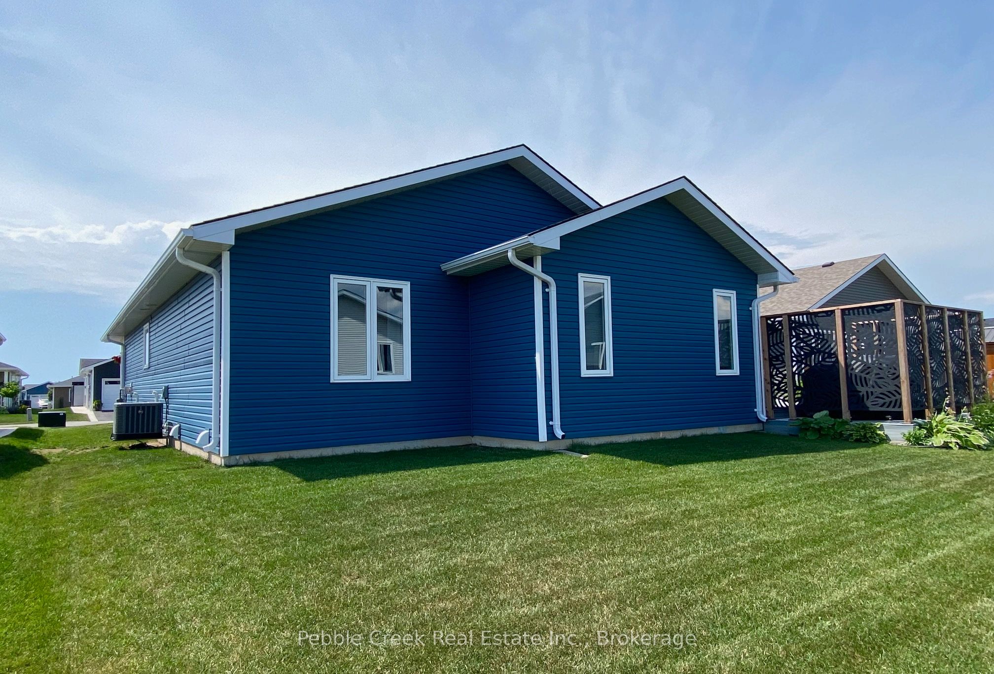 86 Huron Heights Drive Property Photo 33