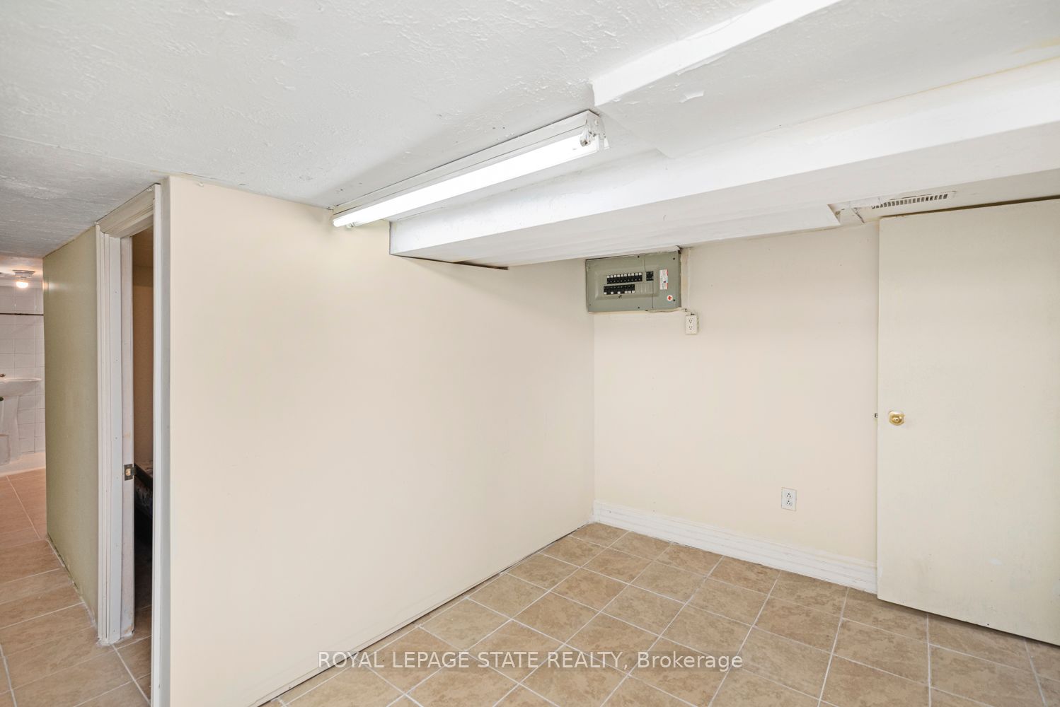 47 Clyde Street Property Photo 34