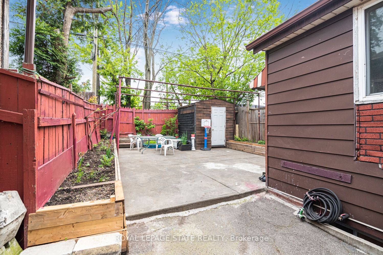47 Clyde Street Property Photo 39