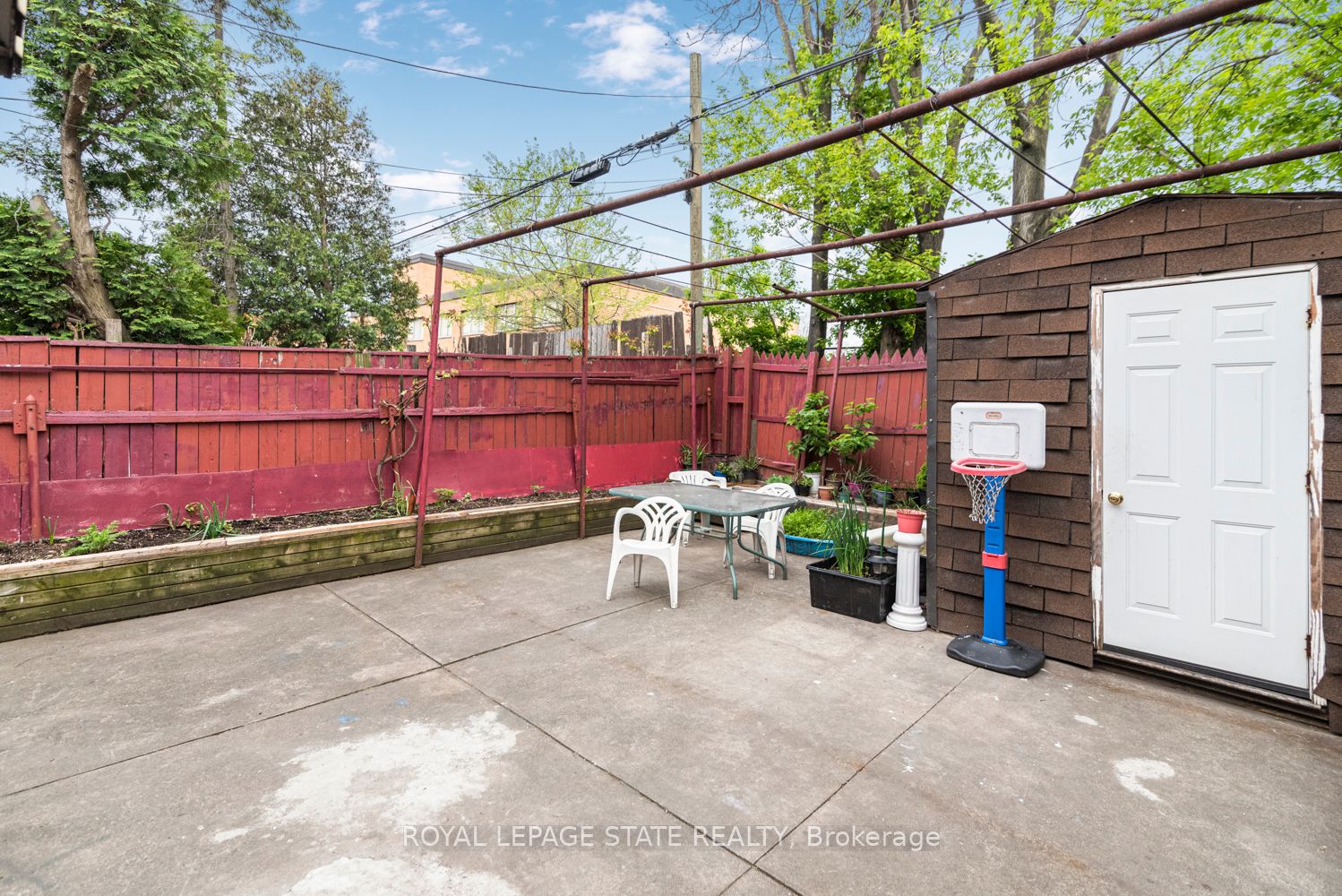 47 Clyde Street Property Photo 40