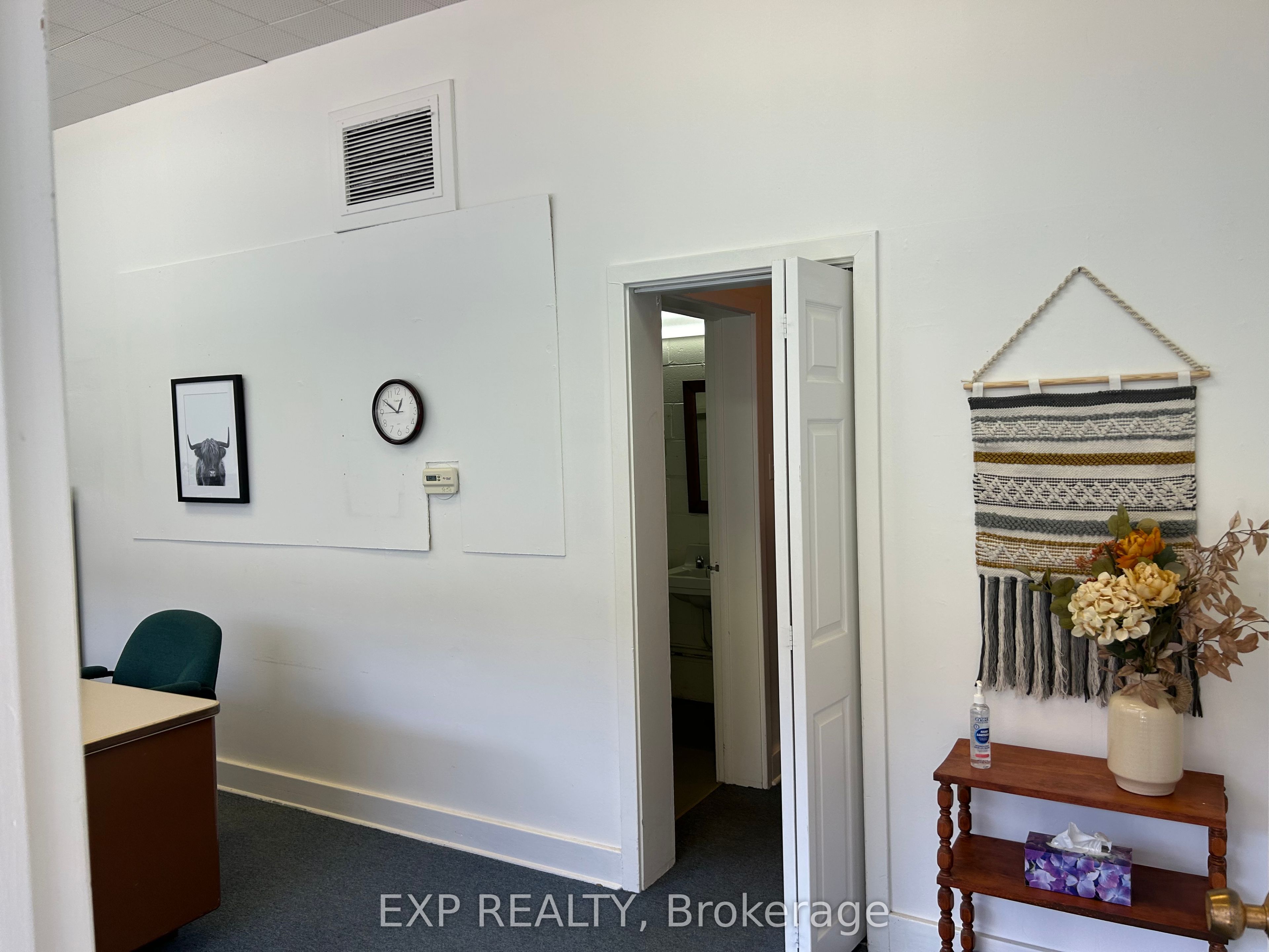 93a Main Street Property Photo 5
