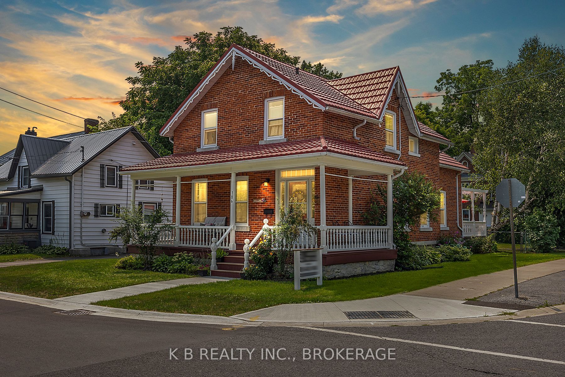186 EAST Street Property Photo 1