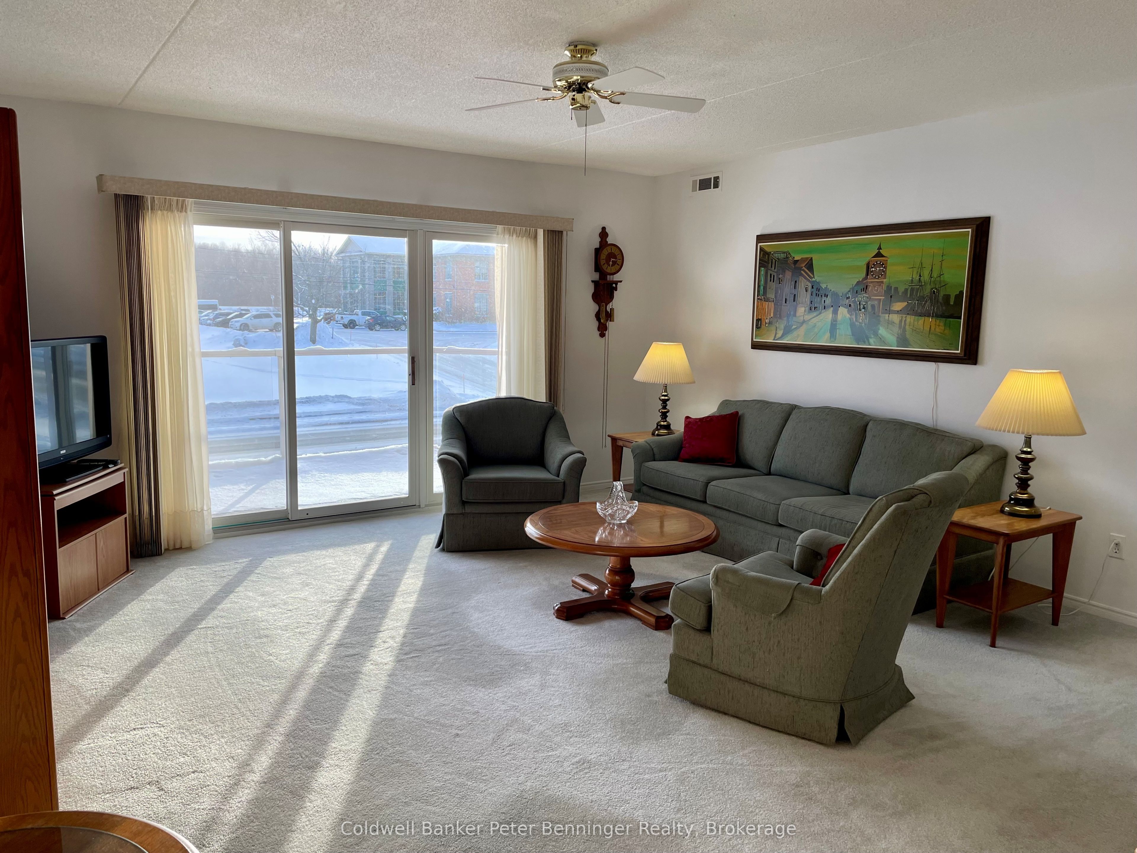 203 Mcnab Street 206 Property Photo 5