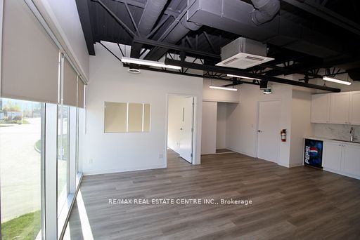 #16 - 587 Hanlon Creek Boulevard Property Photo 23