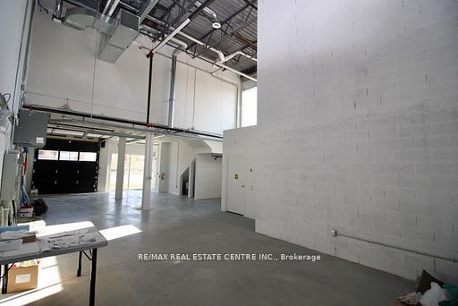 #16 - 587 Hanlon Creek Boulevard Property Photo 24
