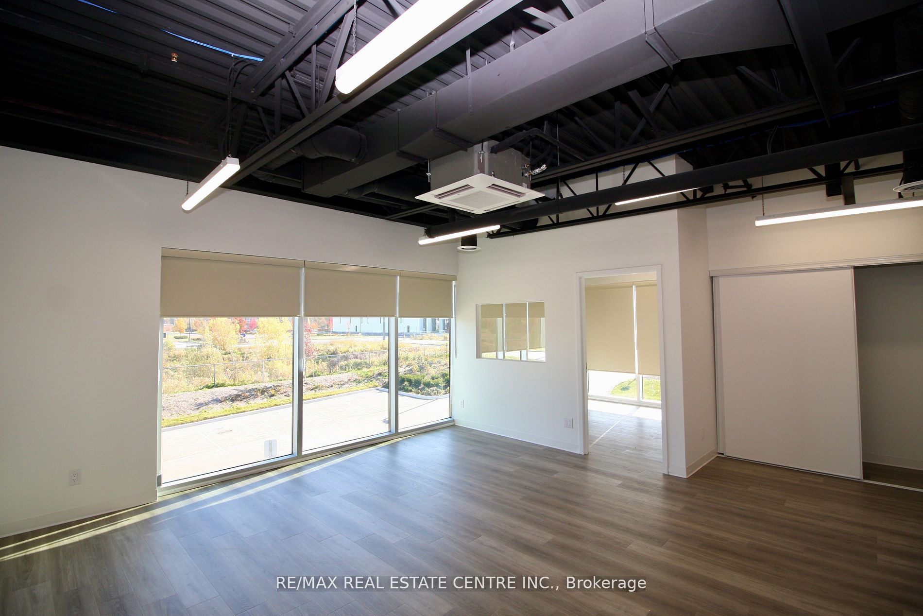 #16 - 587 Hanlon Creek Boulevard Property Photo 69