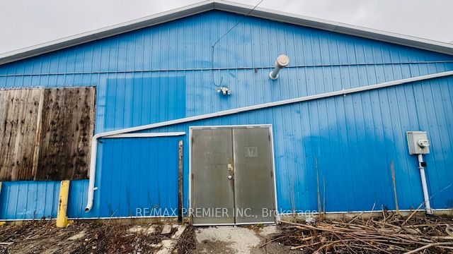 174 Main Street Property Photo 5