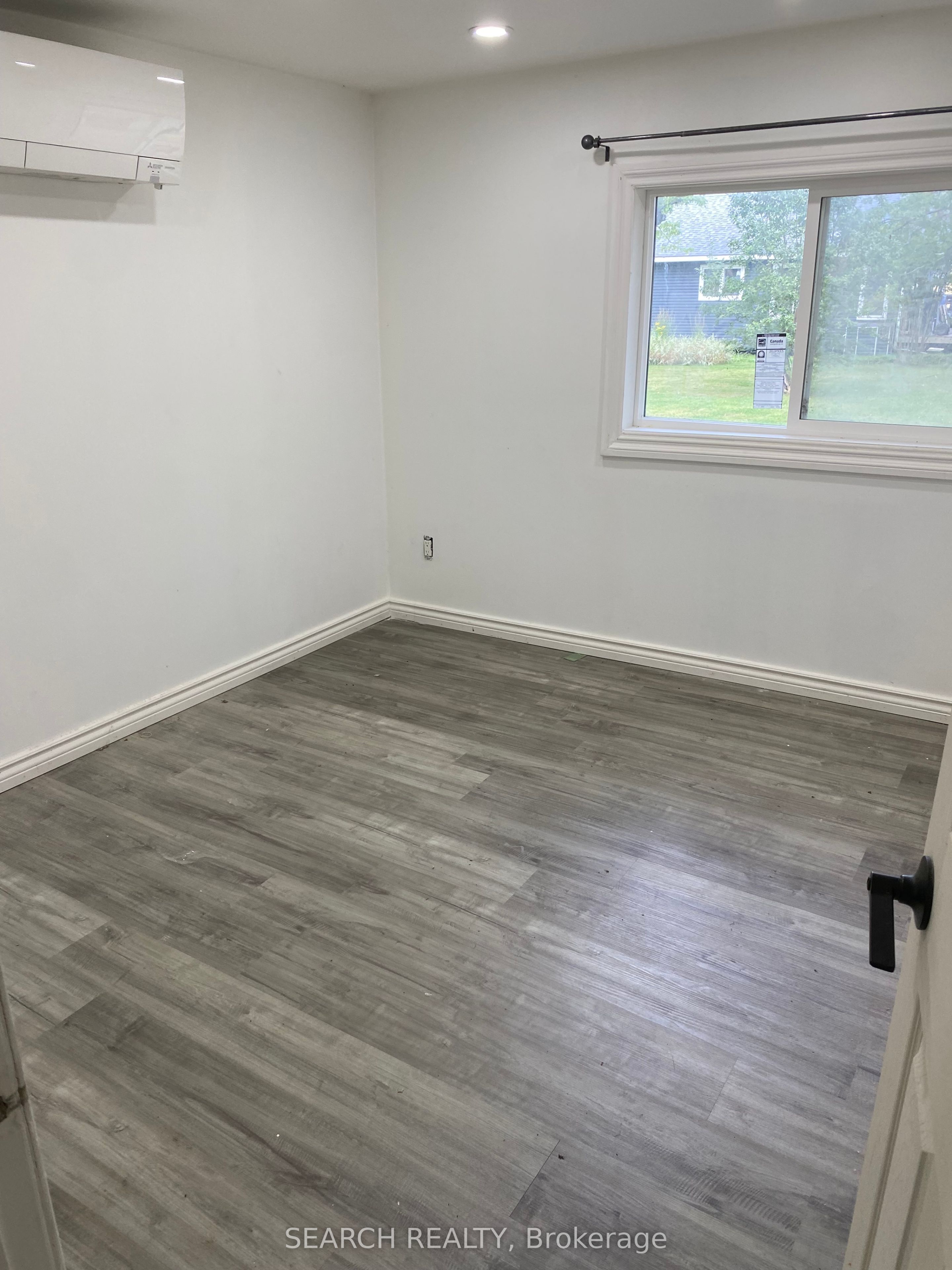 28 Derner Line Property Photo 5