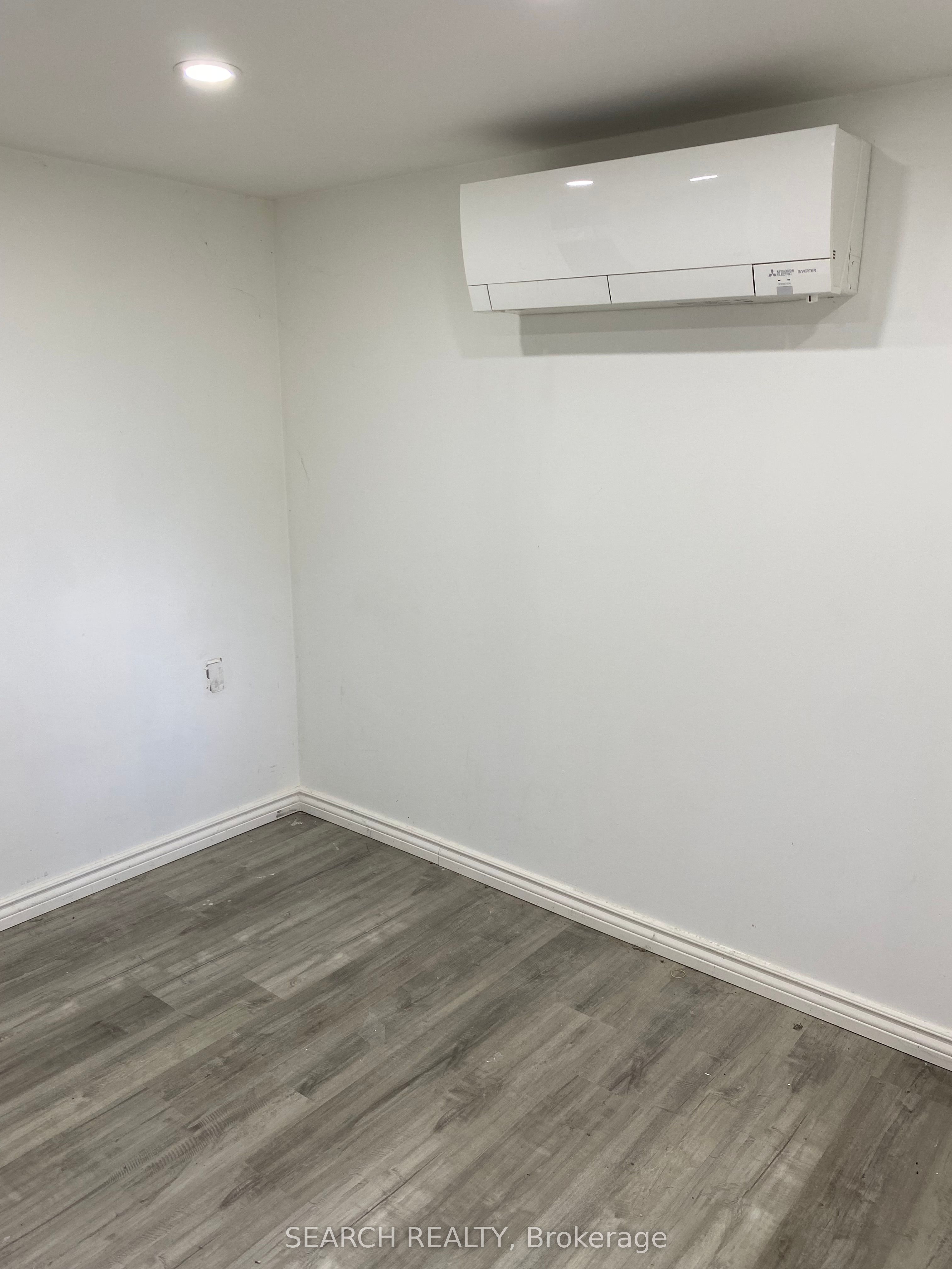 28 Derner Line Property Photo 6