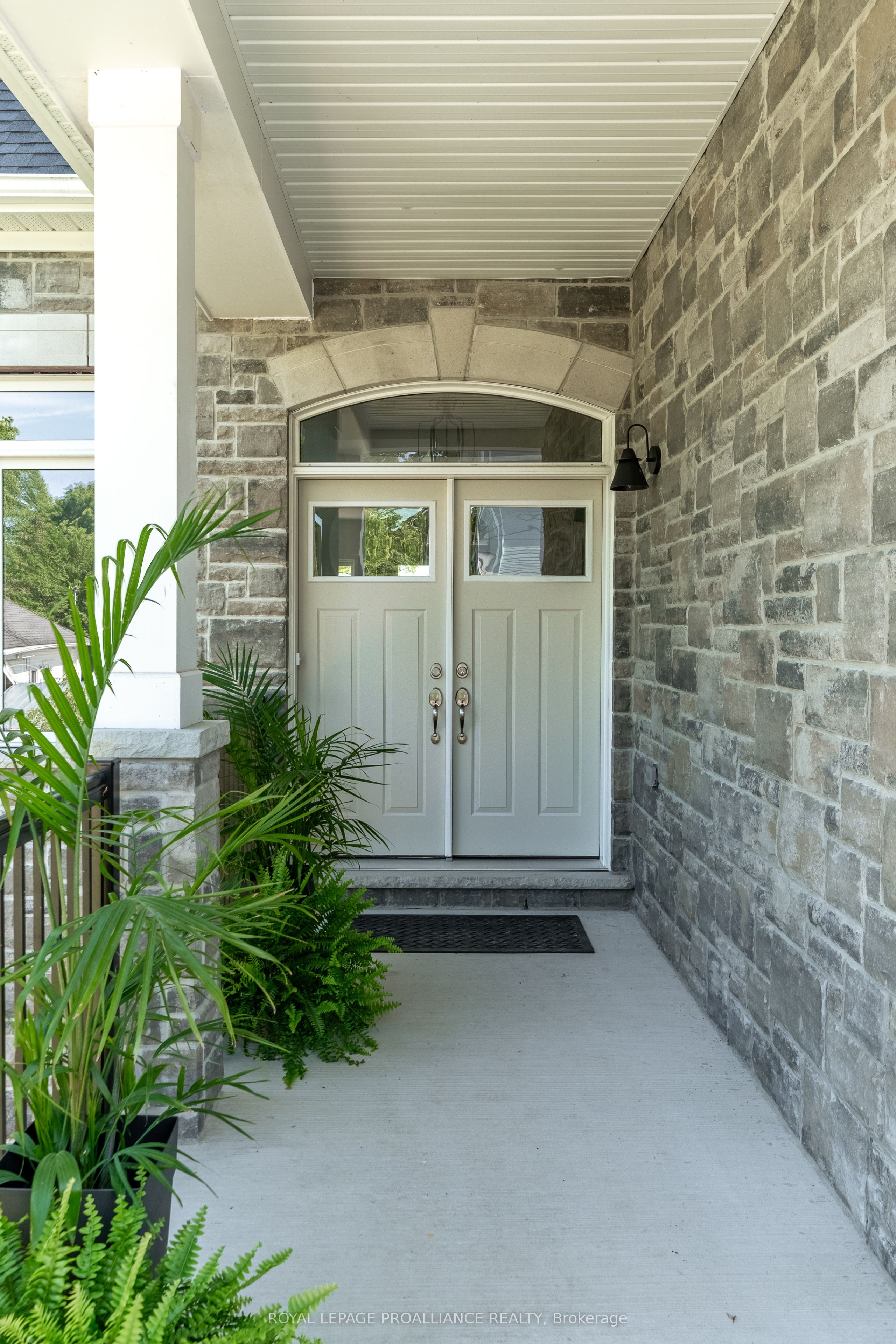 16 Twelve Trees Court Property Photo 5