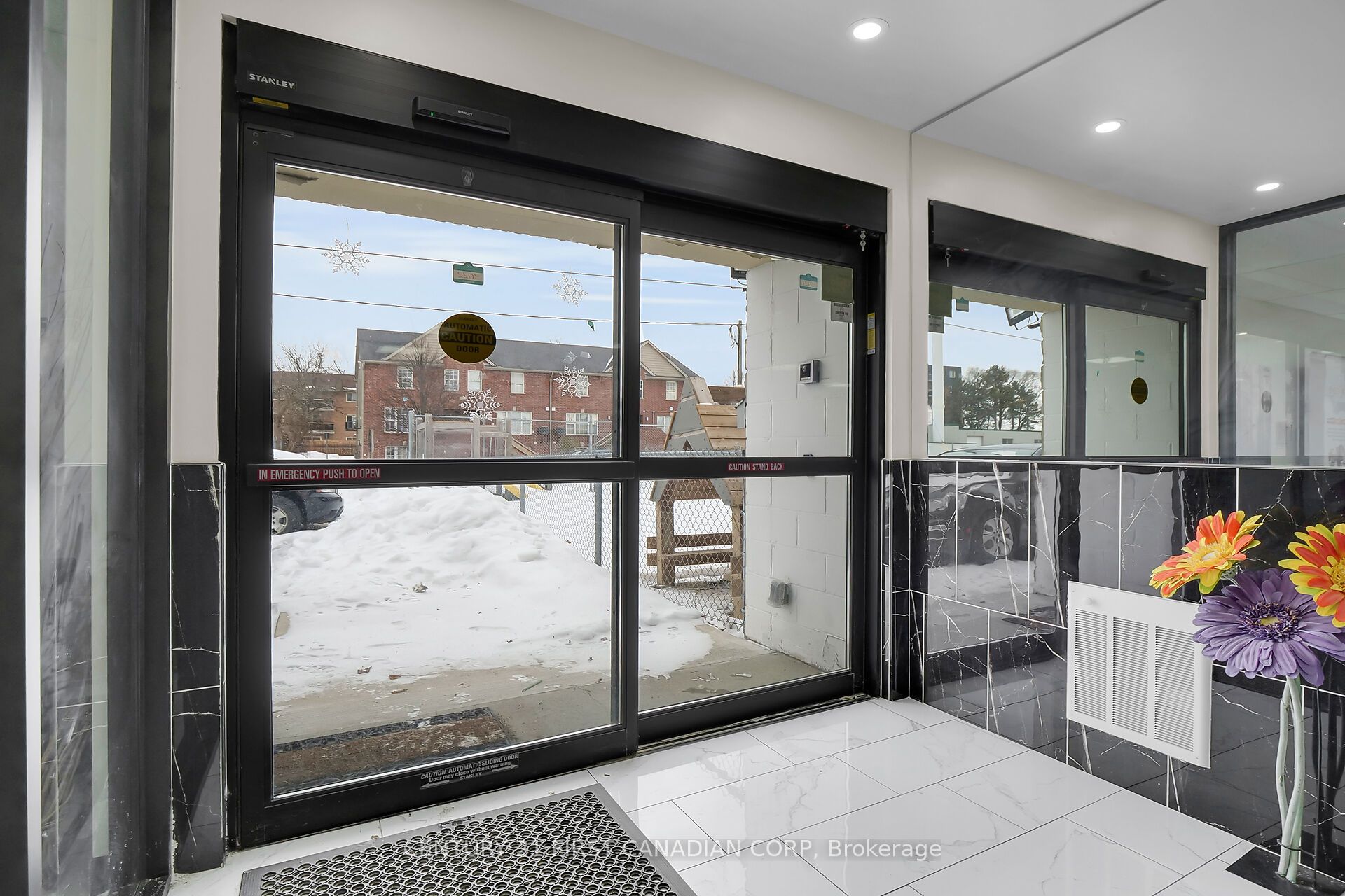 35 Jim Ashton Street Property Photo 35