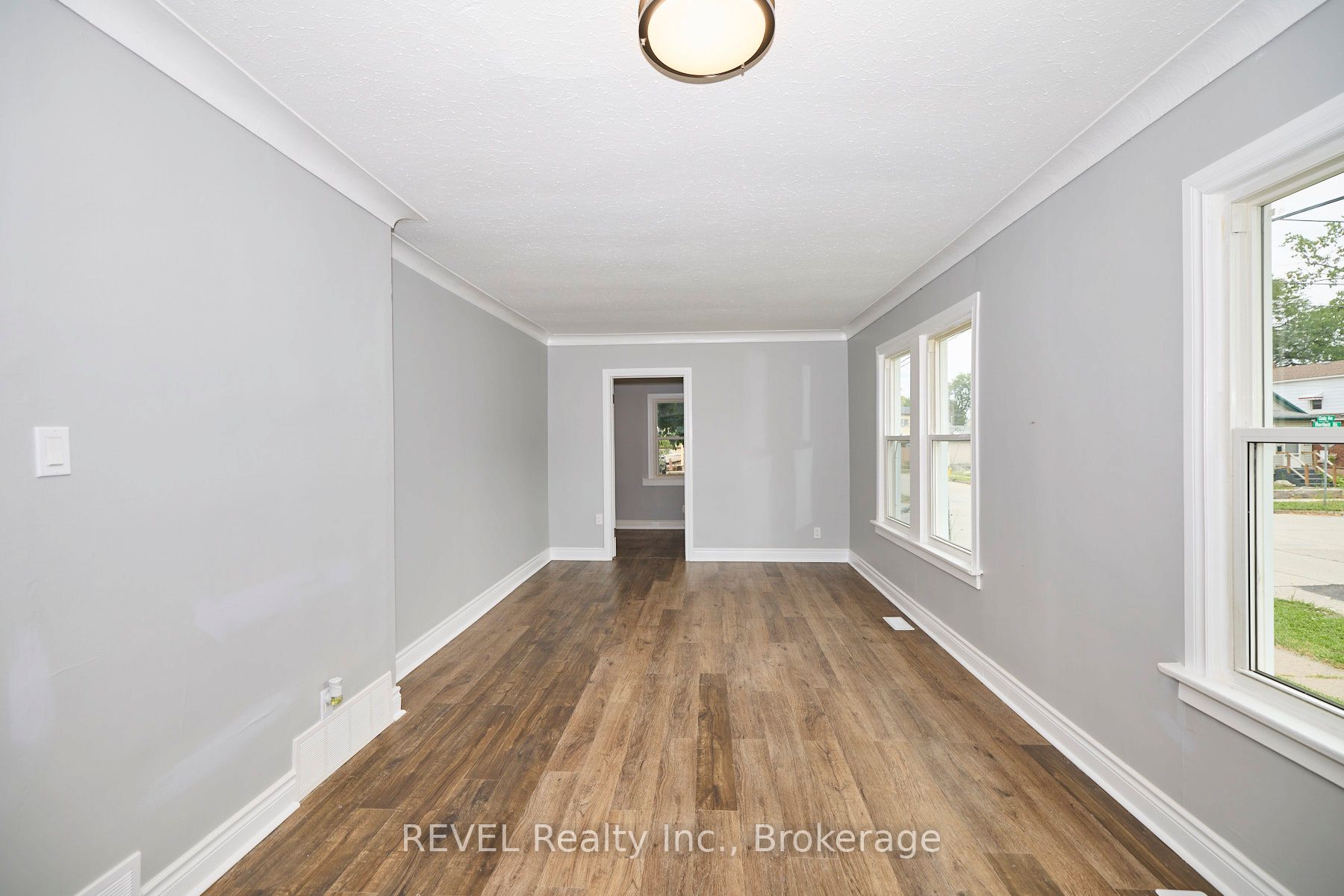 43 Cosby Avenue Property Photo 4