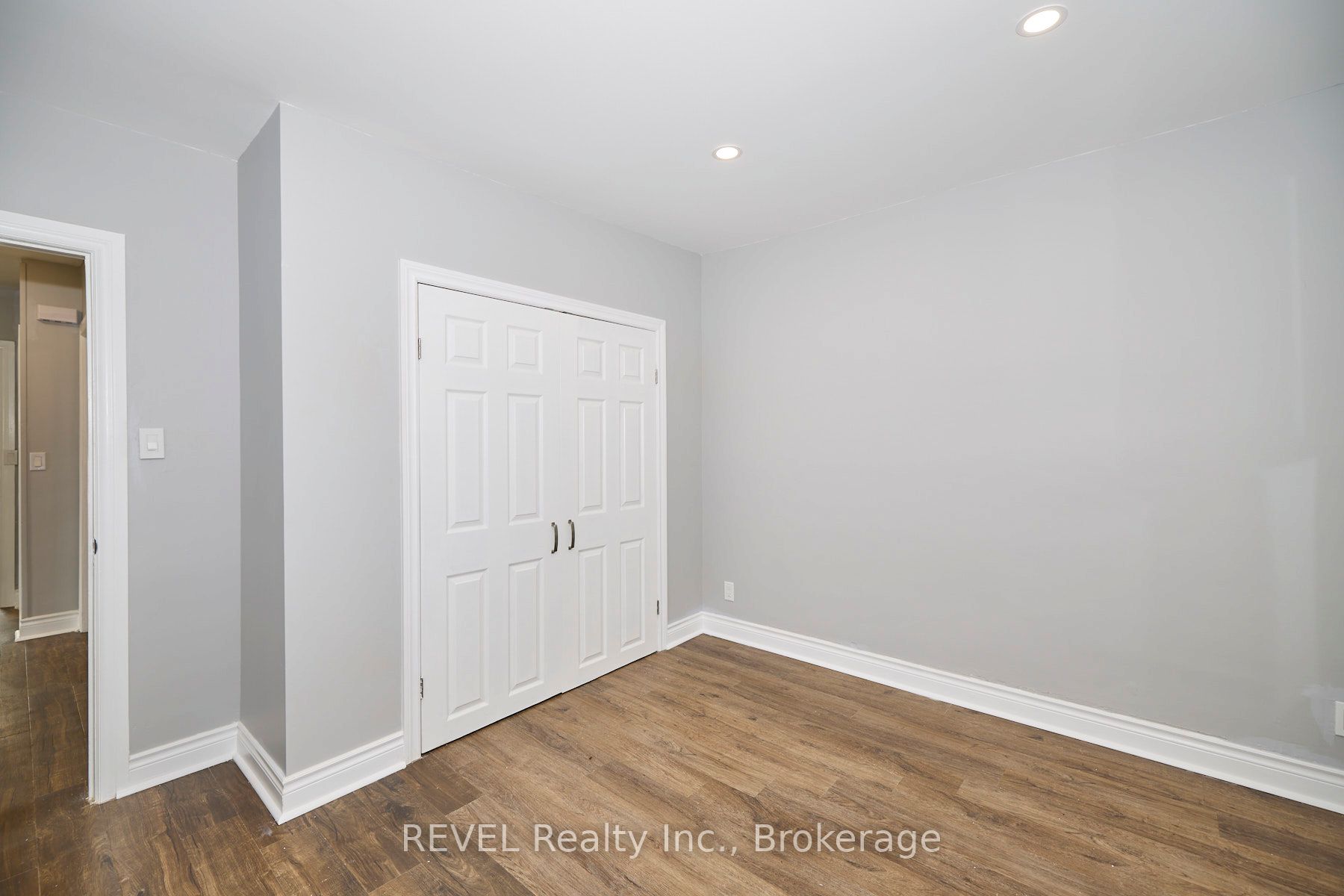 43 Cosby Avenue Property Photo 14