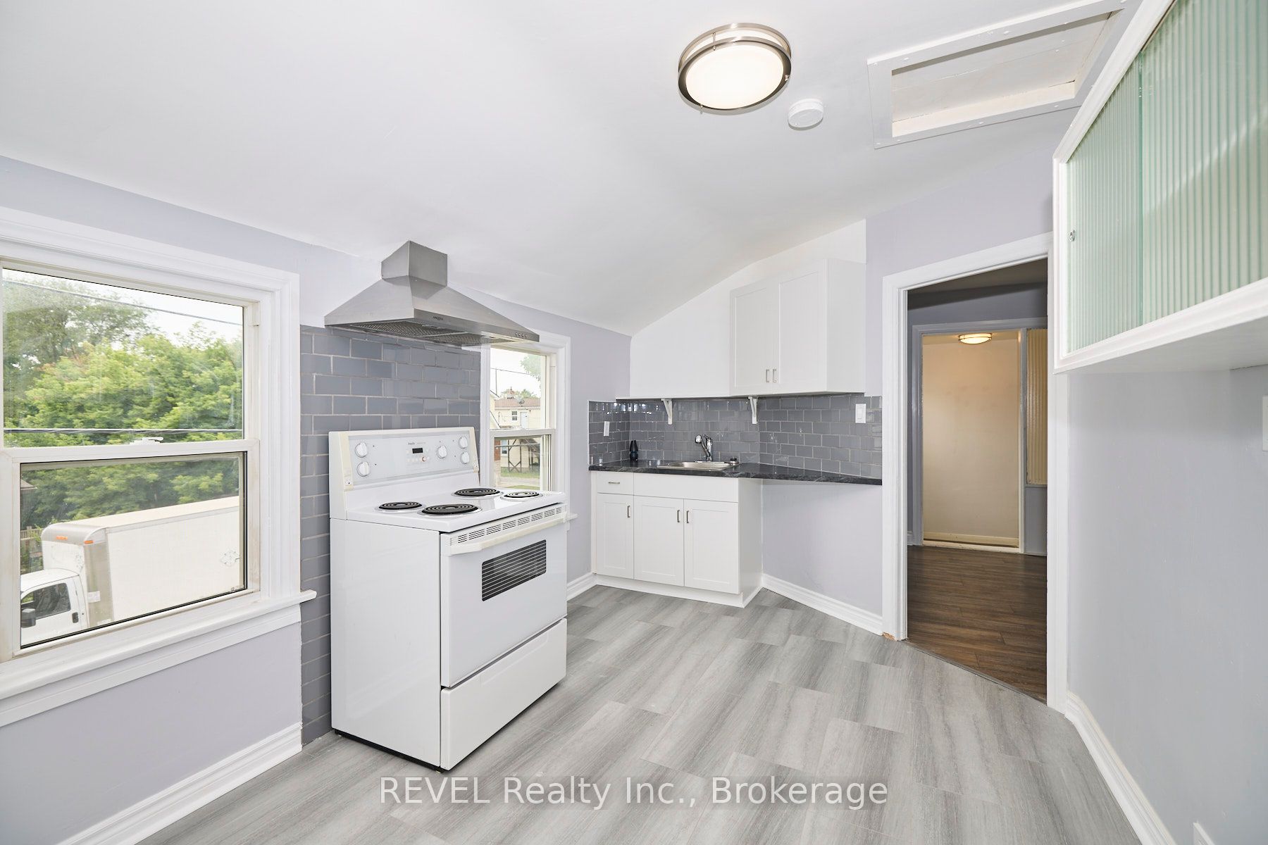43 Cosby Avenue Property Photo 19