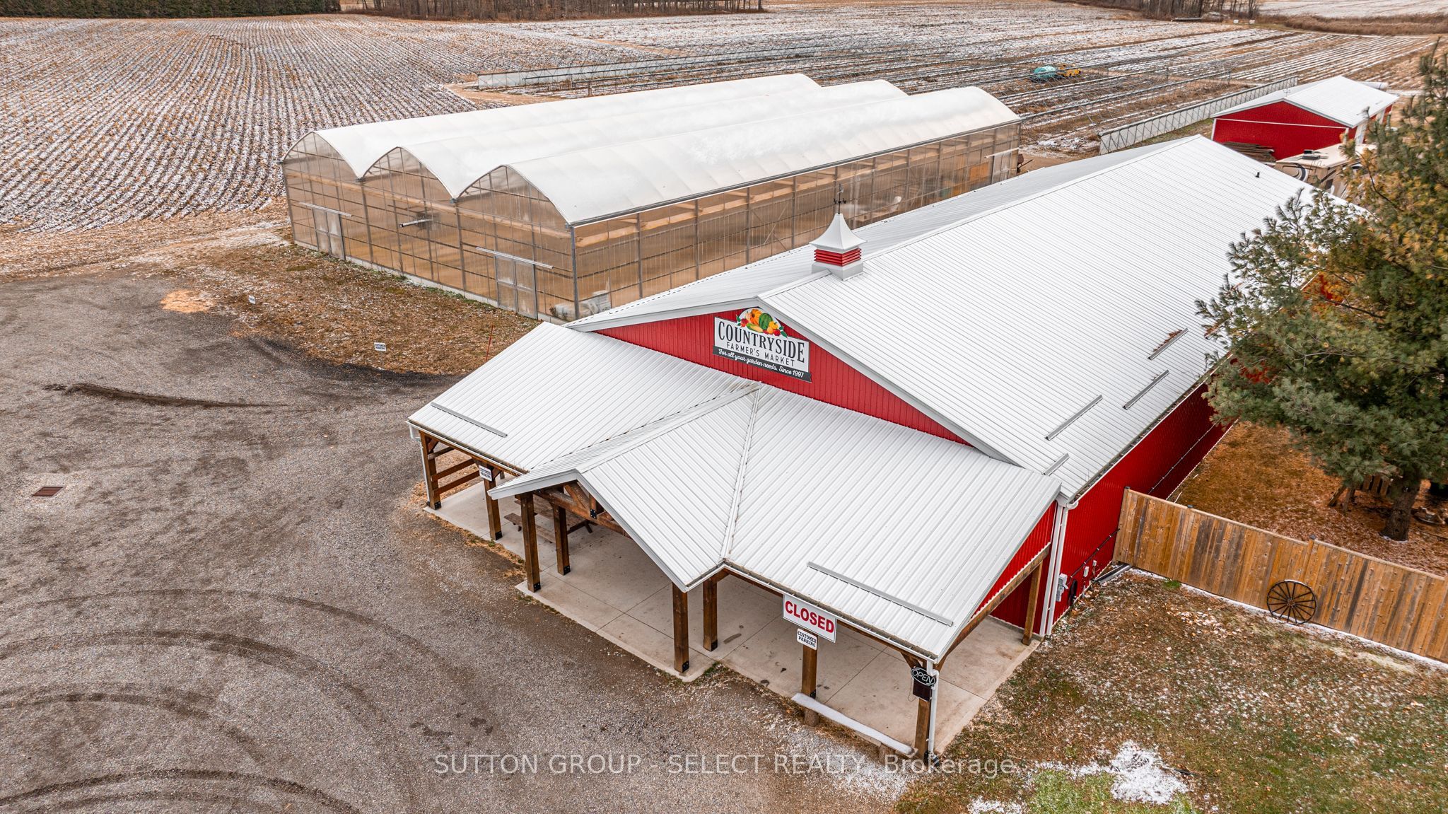 7462 Plank Road Property Photo 1