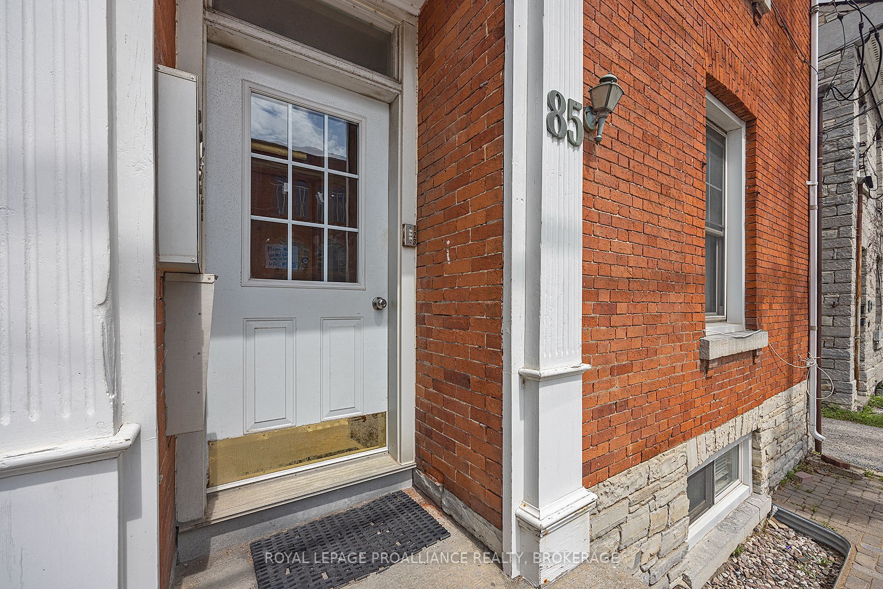 85 Queen Street Property Photo 4