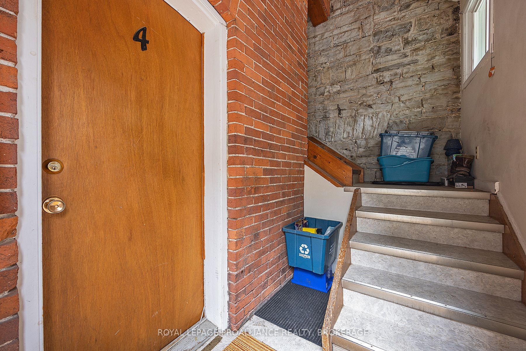 85 Queen Street Property Photo 14