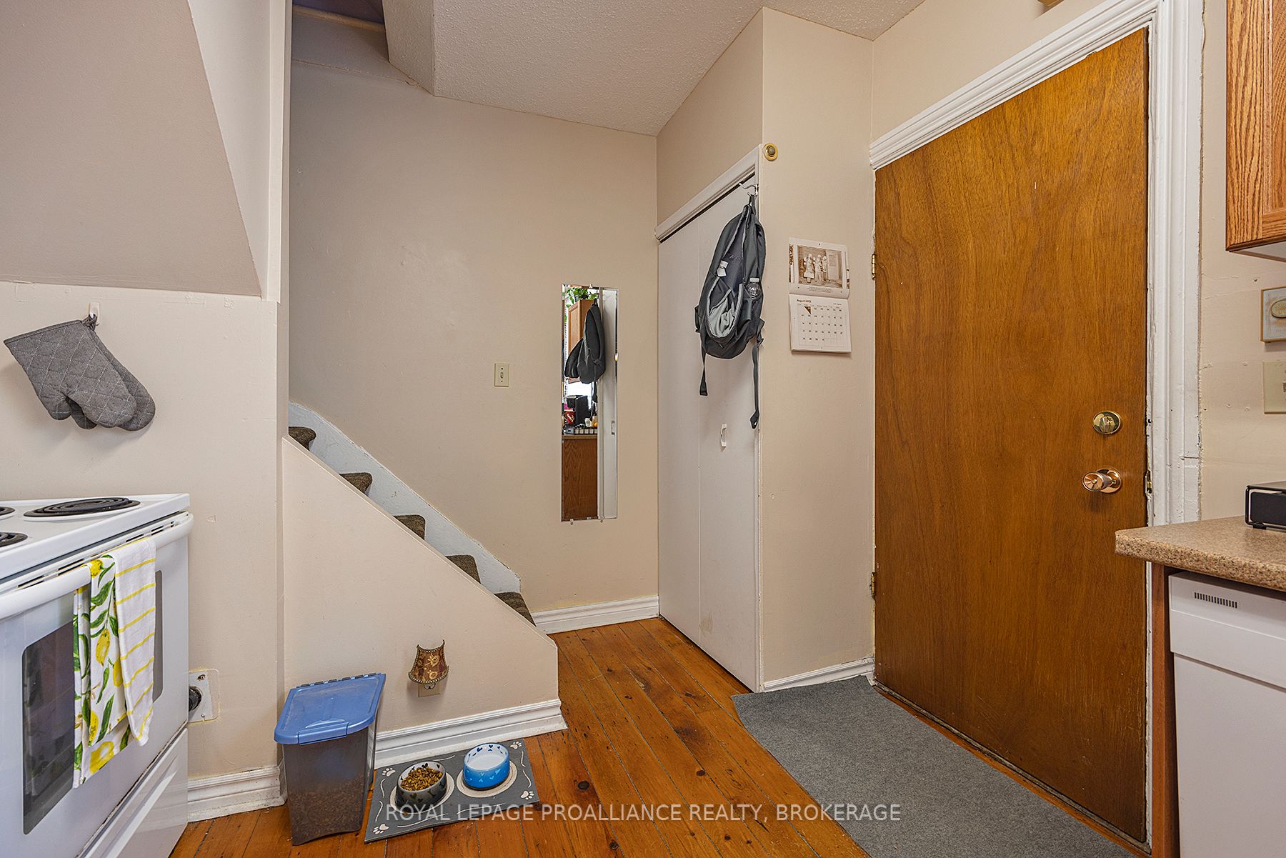85 Queen Street Property Photo 15