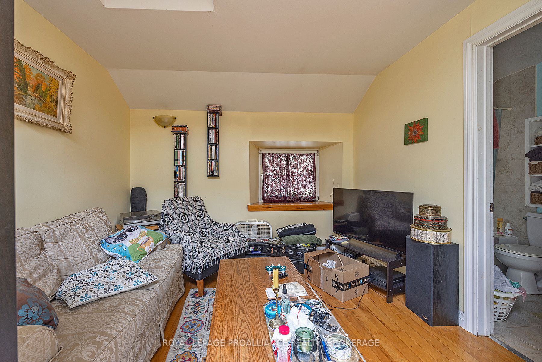 85 Queen Street Property Photo 30