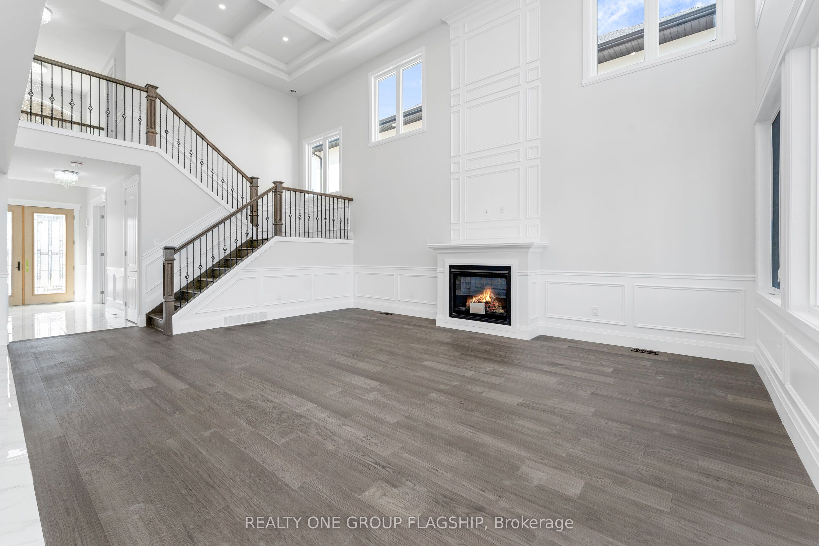 322 Benson Court Property Photo 8