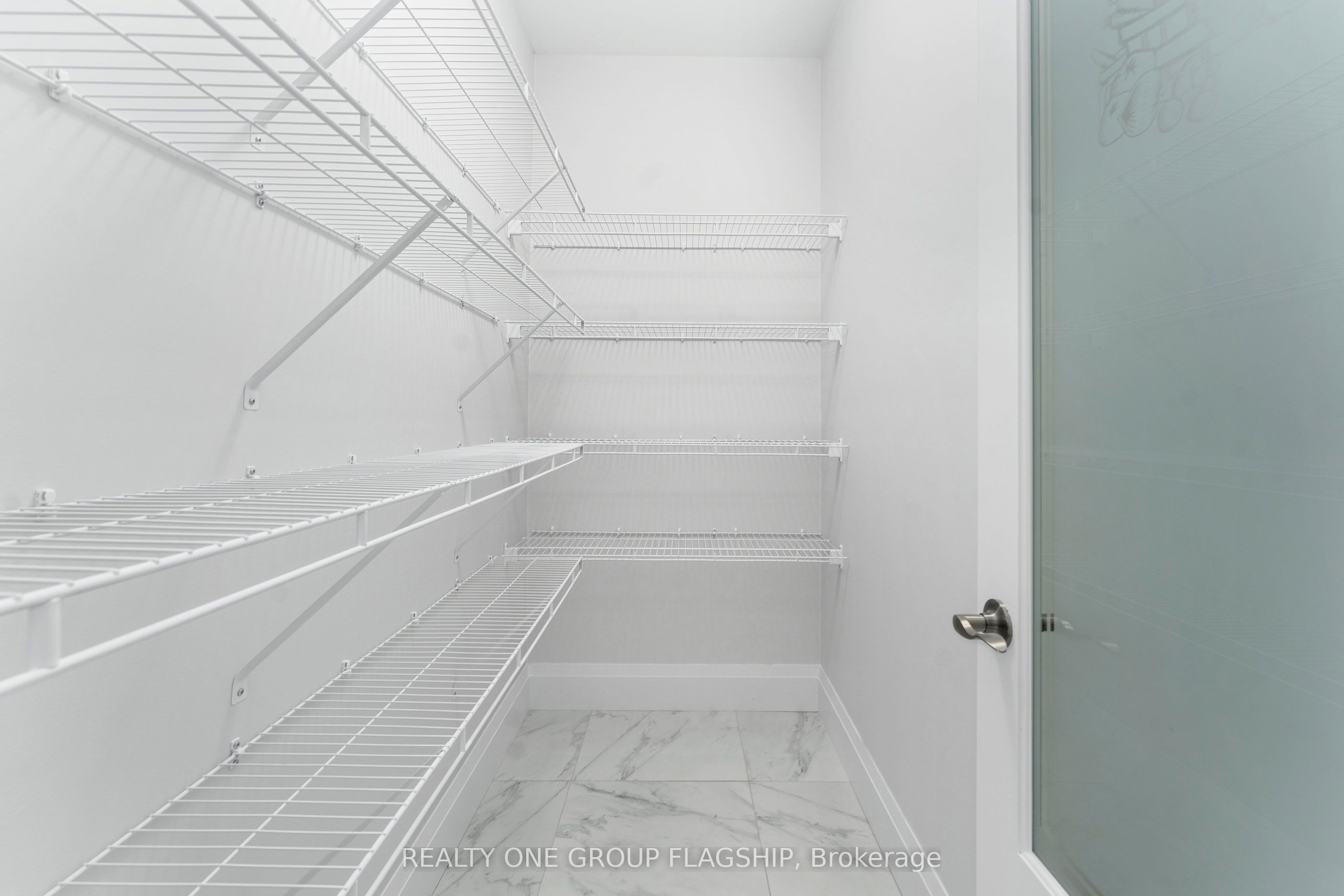 322 Benson Court Property Photo 14