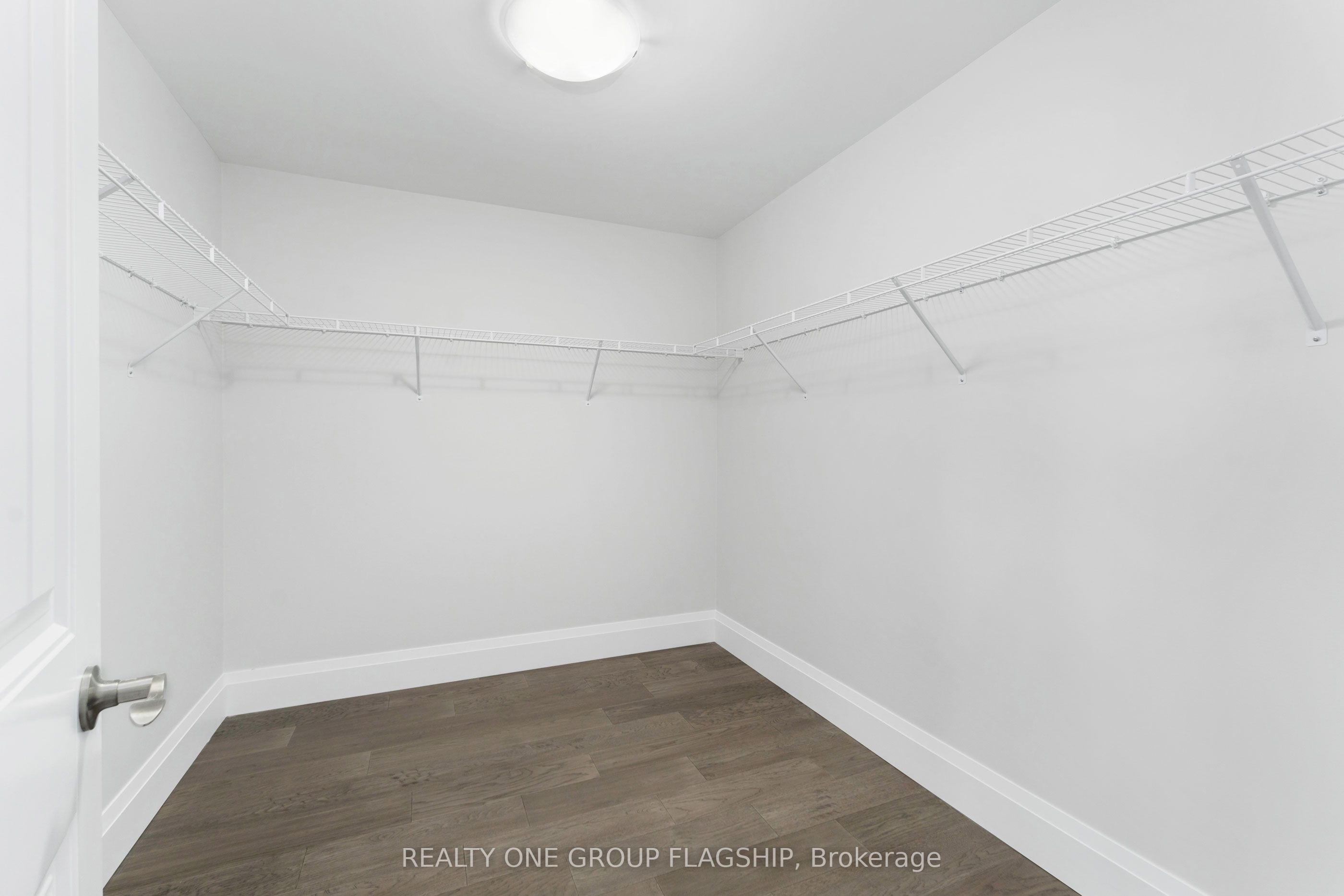 322 Benson Court Property Photo 28