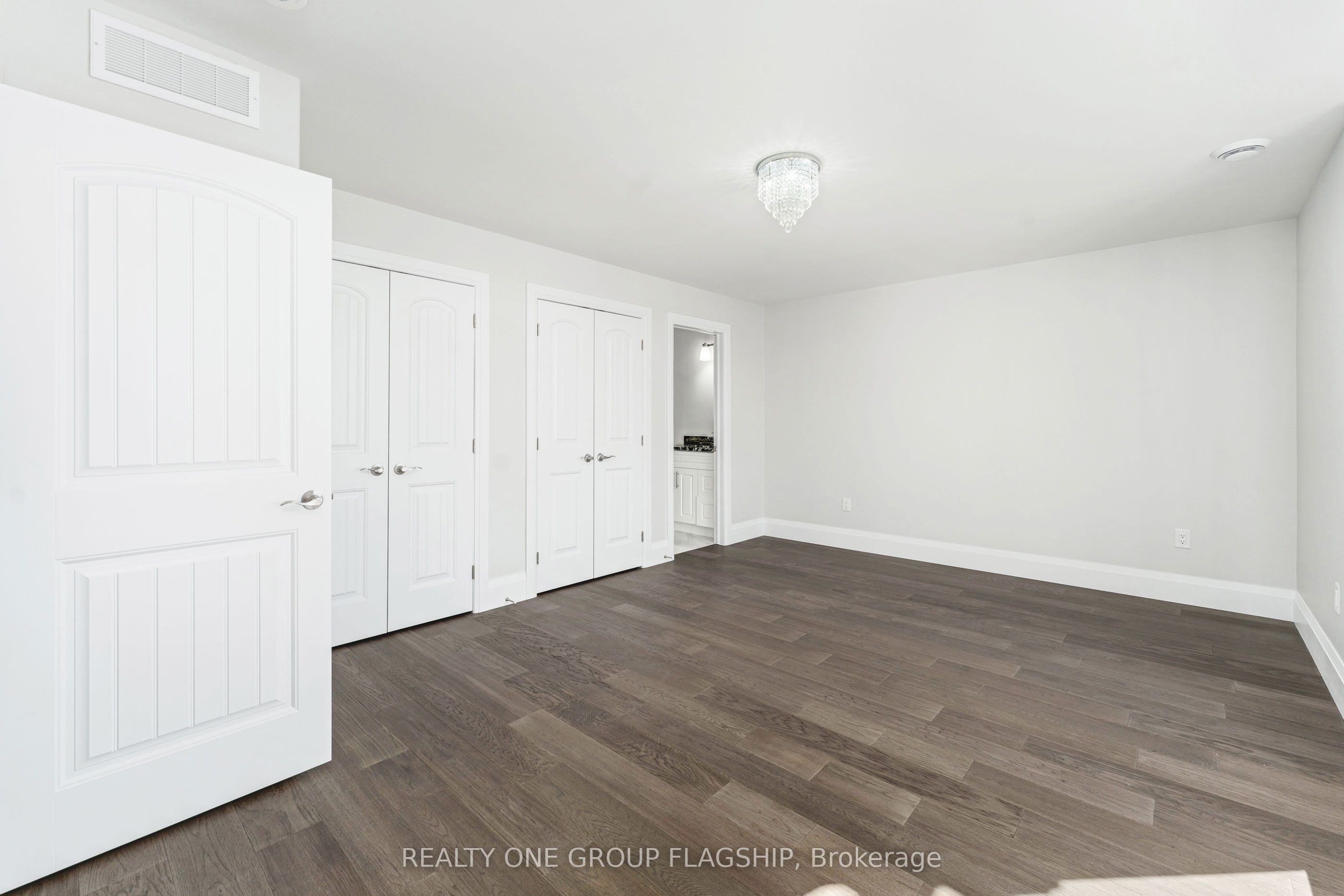 322 Benson Court Property Photo 29