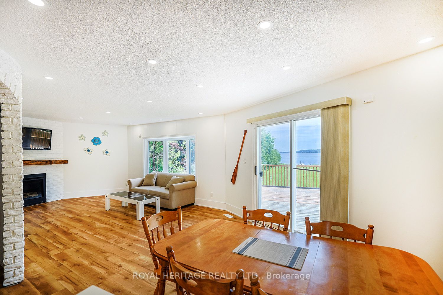 5225 Rice Lake Drive Property Photo 9