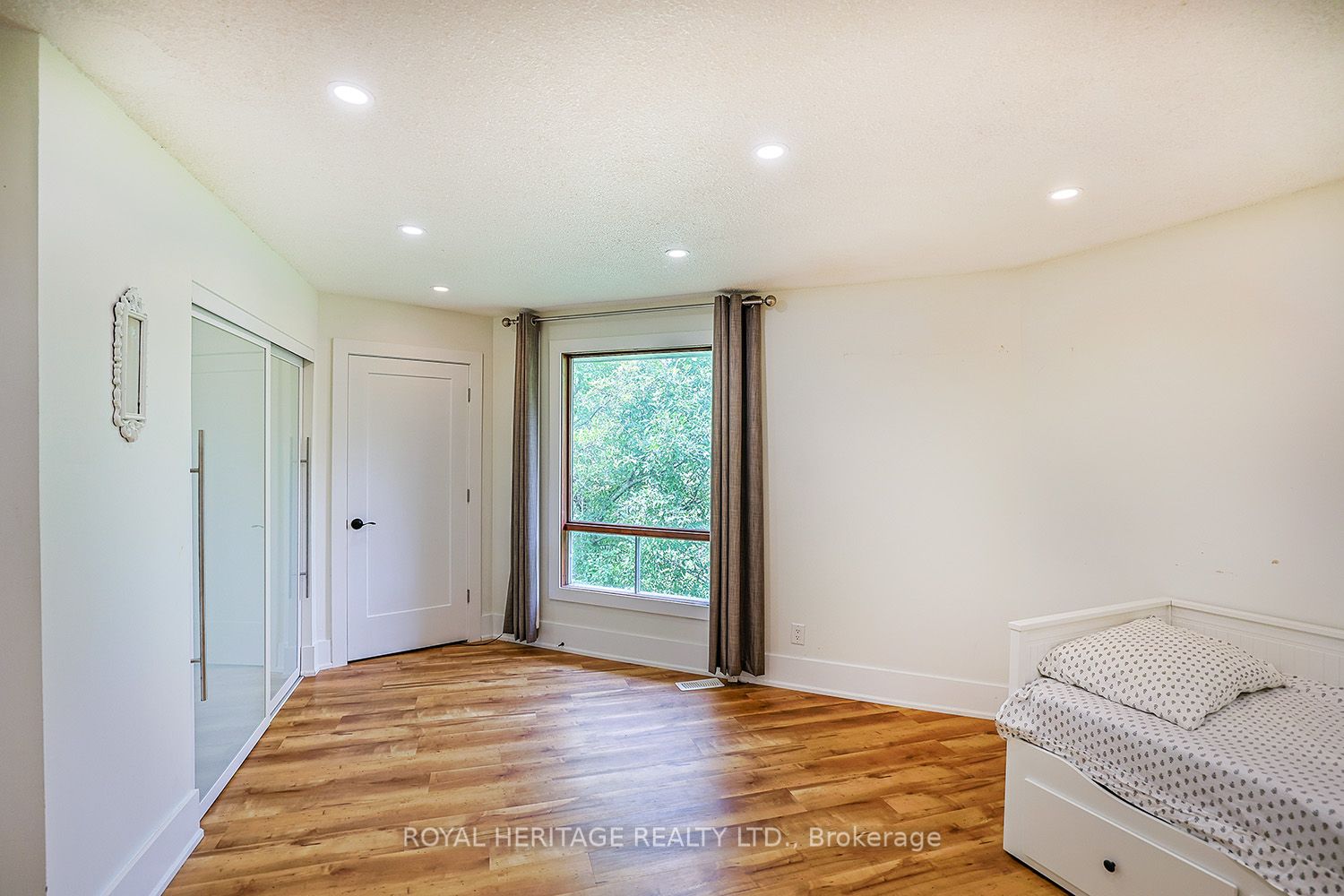 5225 Rice Lake Drive Property Photo 14