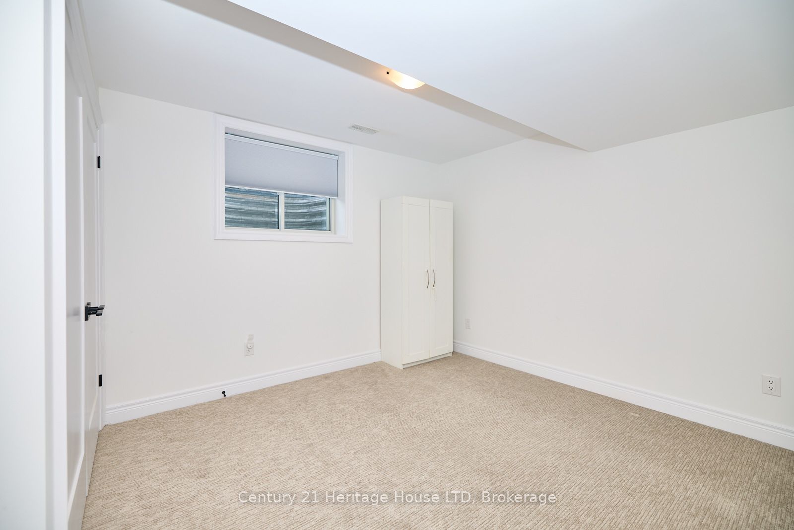 4242 Village Creek Drive Property Photo 27