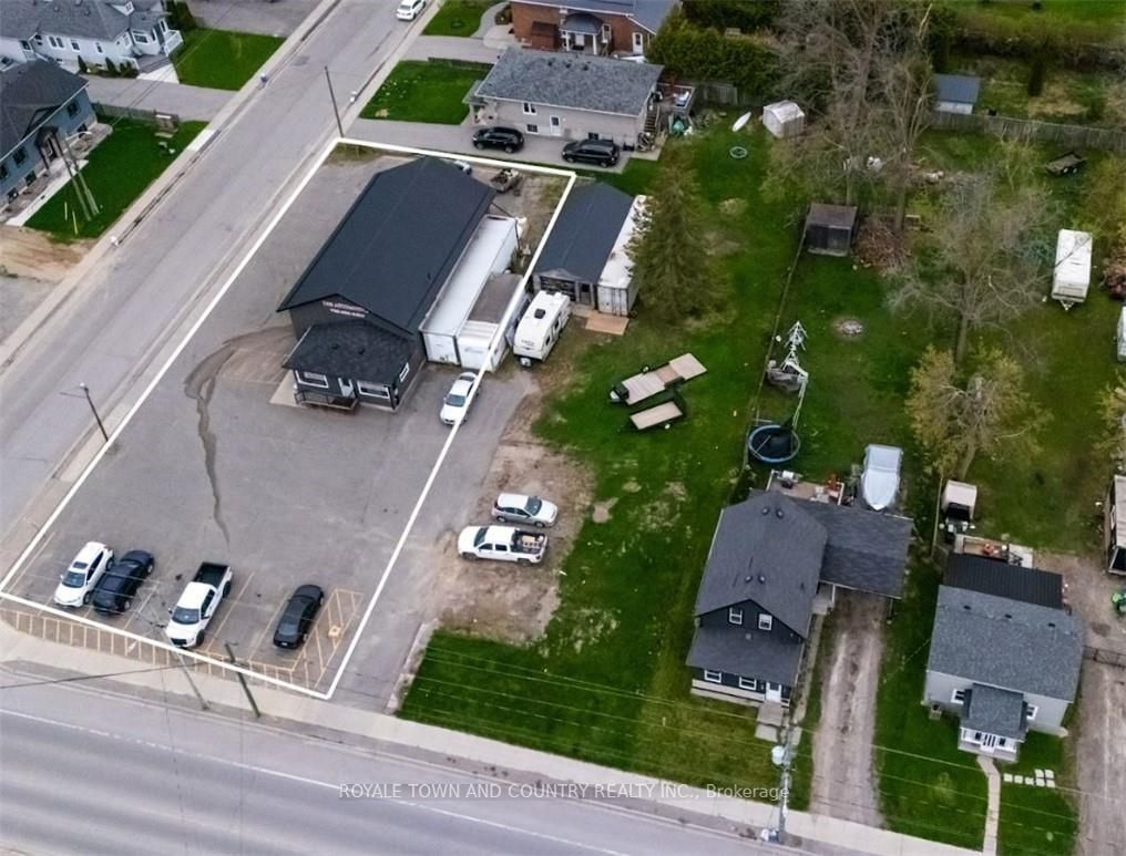118 Queen Street Property Photo 2