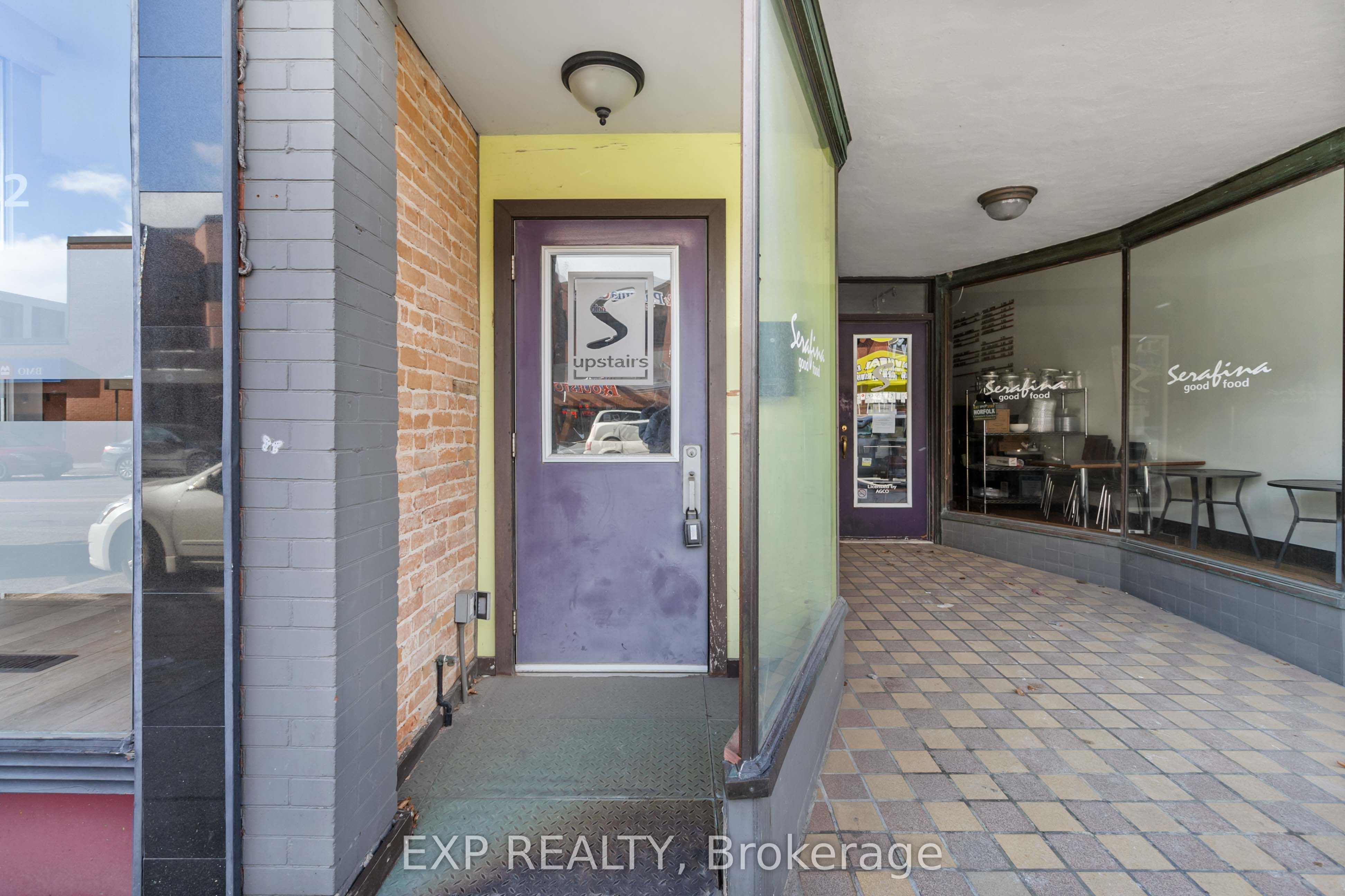 #upper - 14 Norfolk Street Property Photo 4