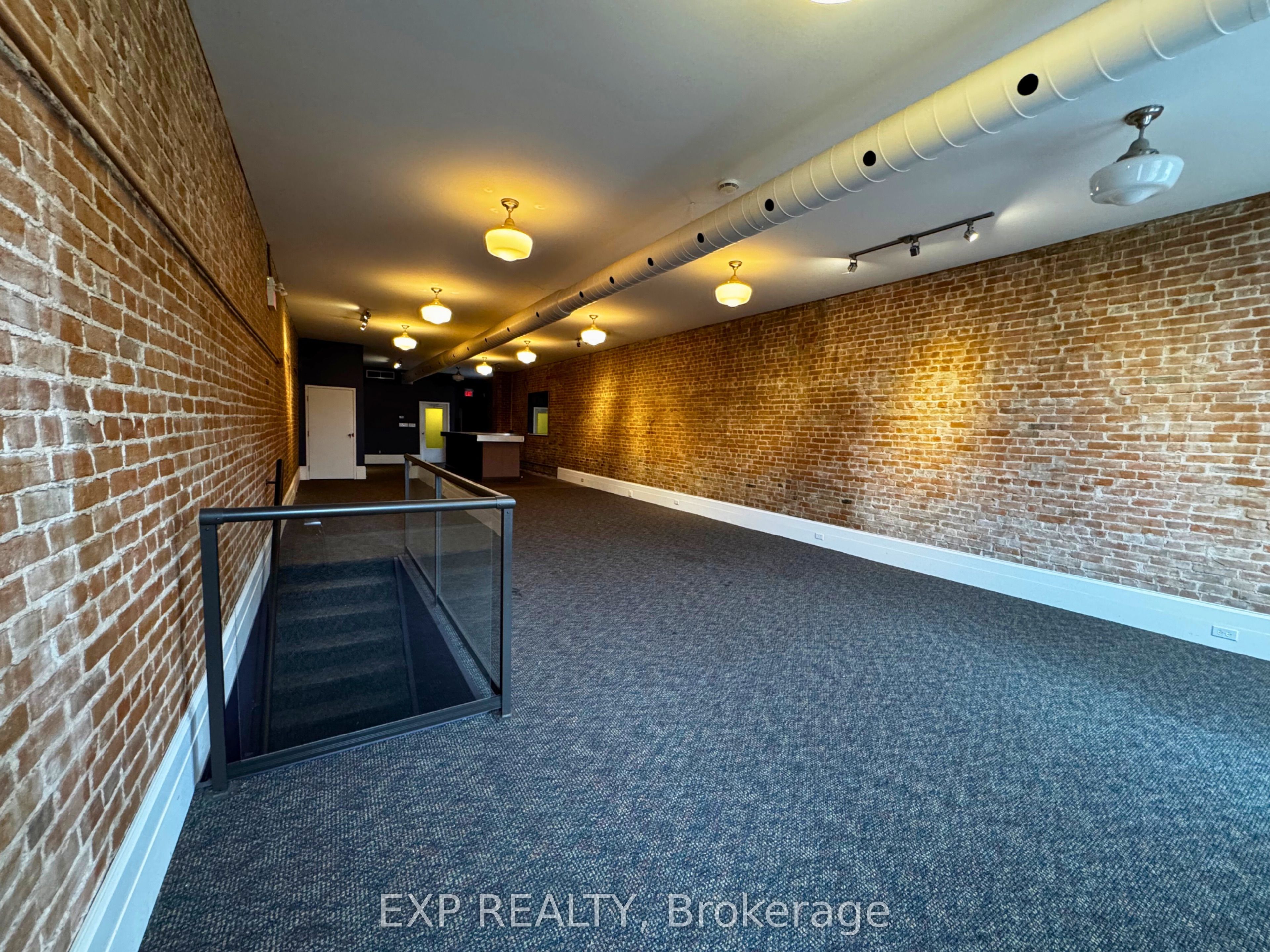 #upper - 14 Norfolk Street Property Photo 7
