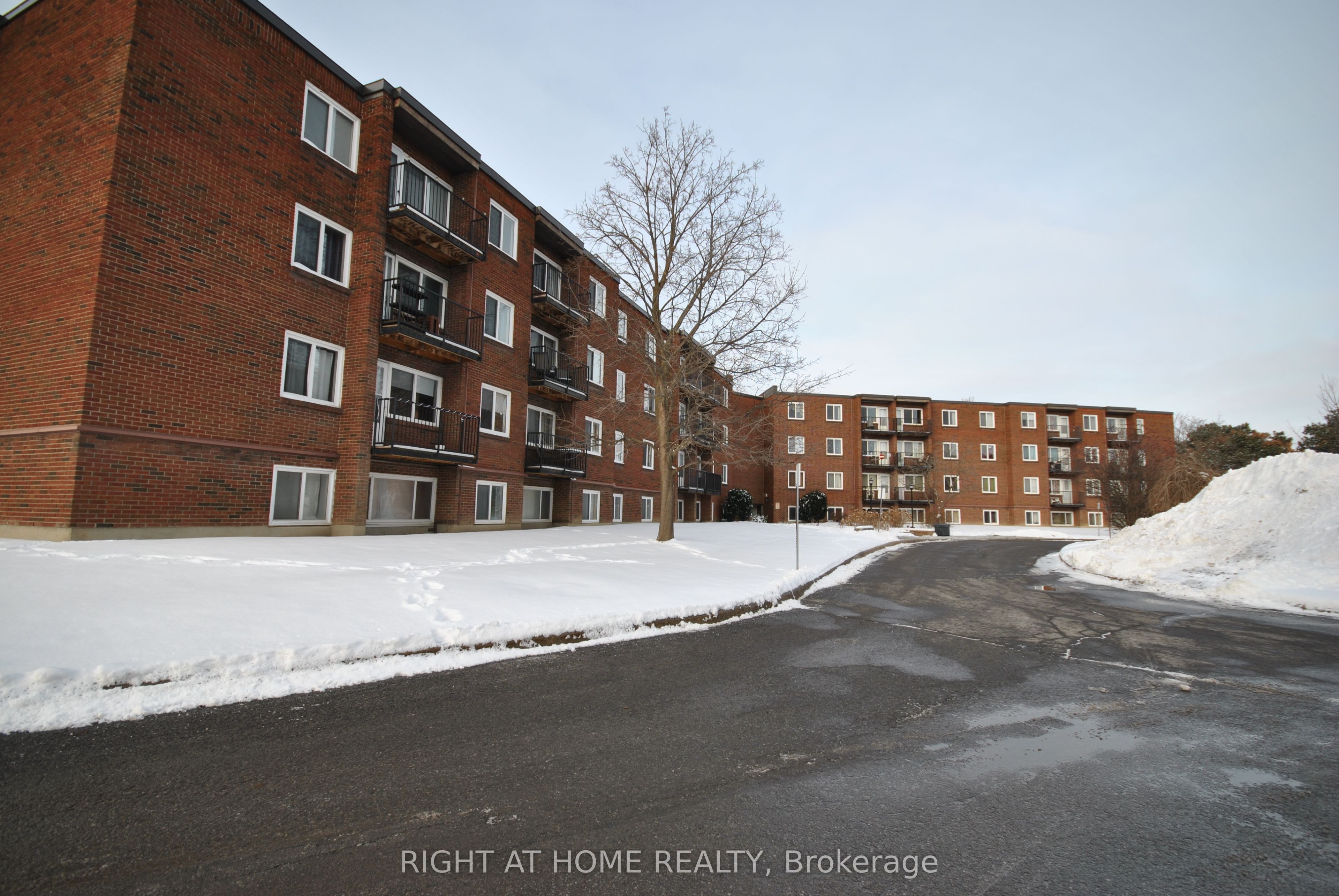 #106c - 2041 Arrowsmith Drive Property Photo