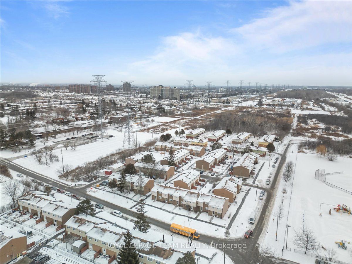 #40 - 1295 Ledbury Avenue Property Photo 2