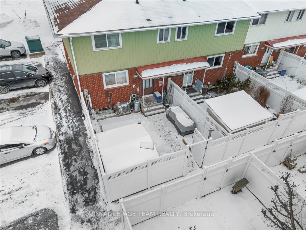 #40 - 1295 Ledbury Avenue Property Photo 3