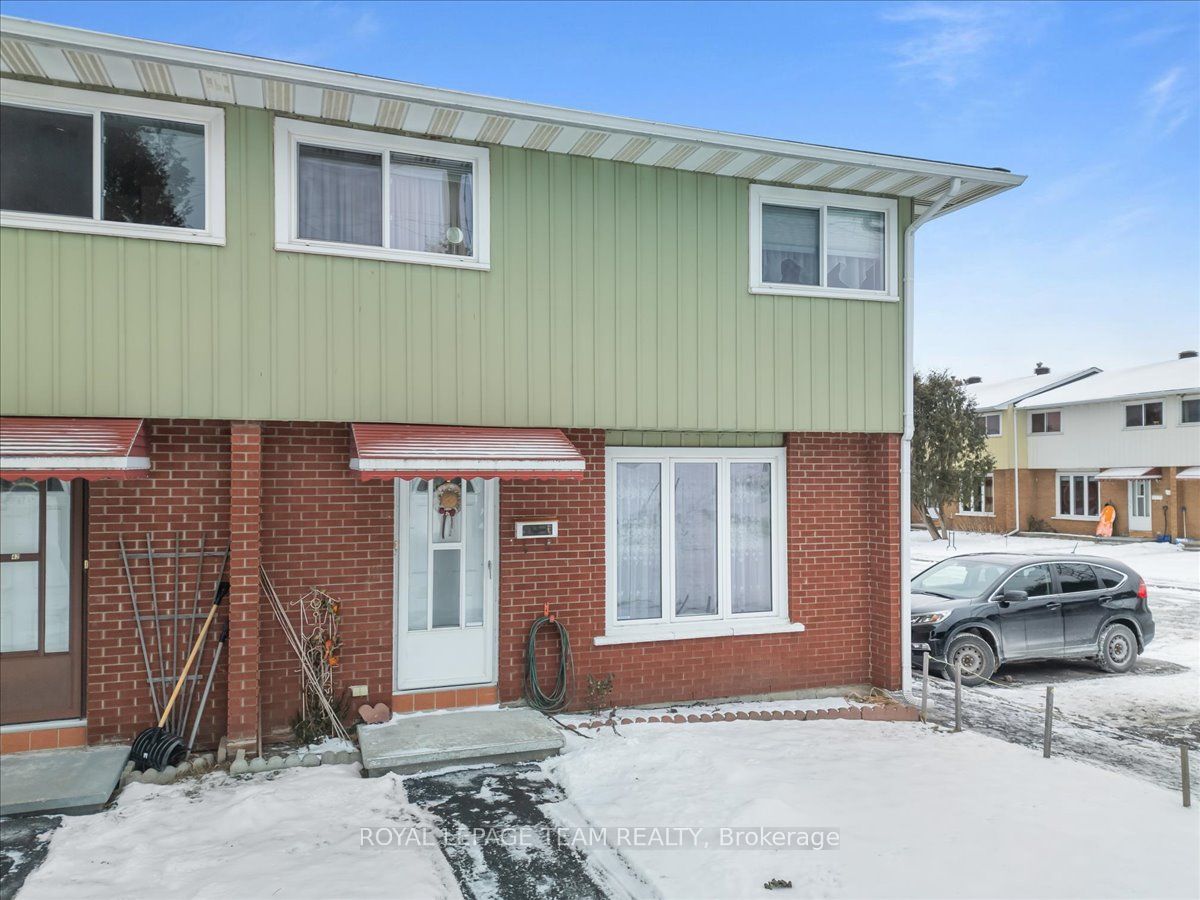 #40 - 1295 Ledbury Avenue Property Photo 4