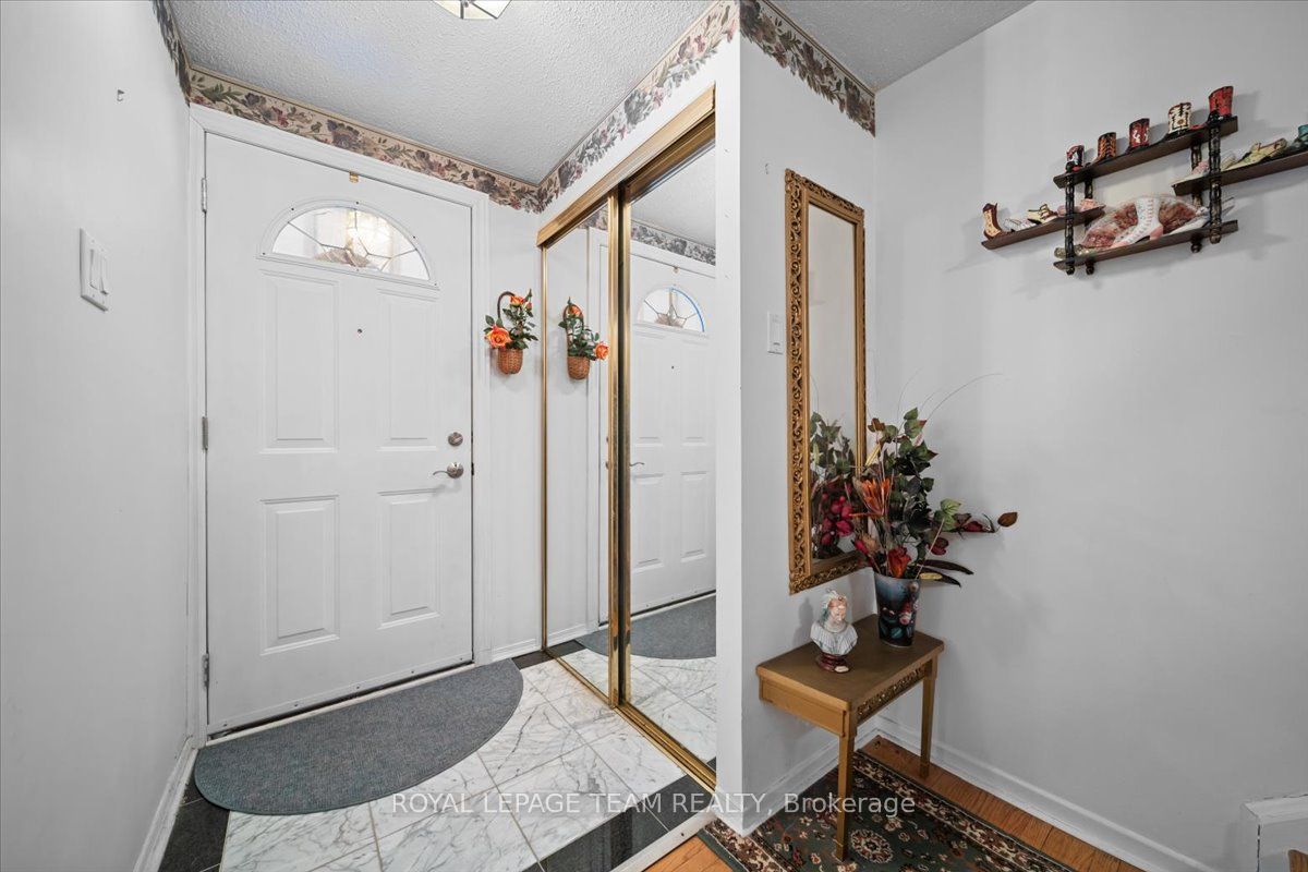 #40 - 1295 Ledbury Avenue Property Photo 19