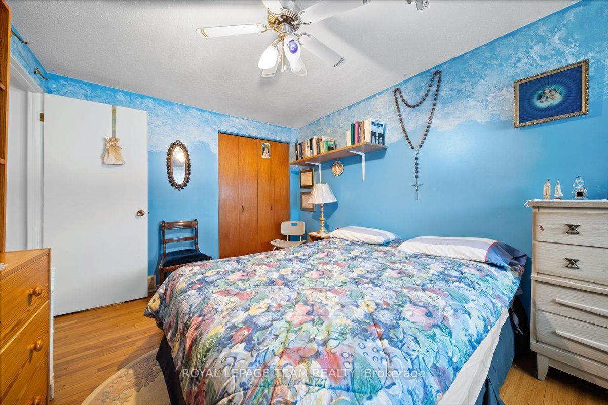 #40 - 1295 Ledbury Avenue Property Photo 33