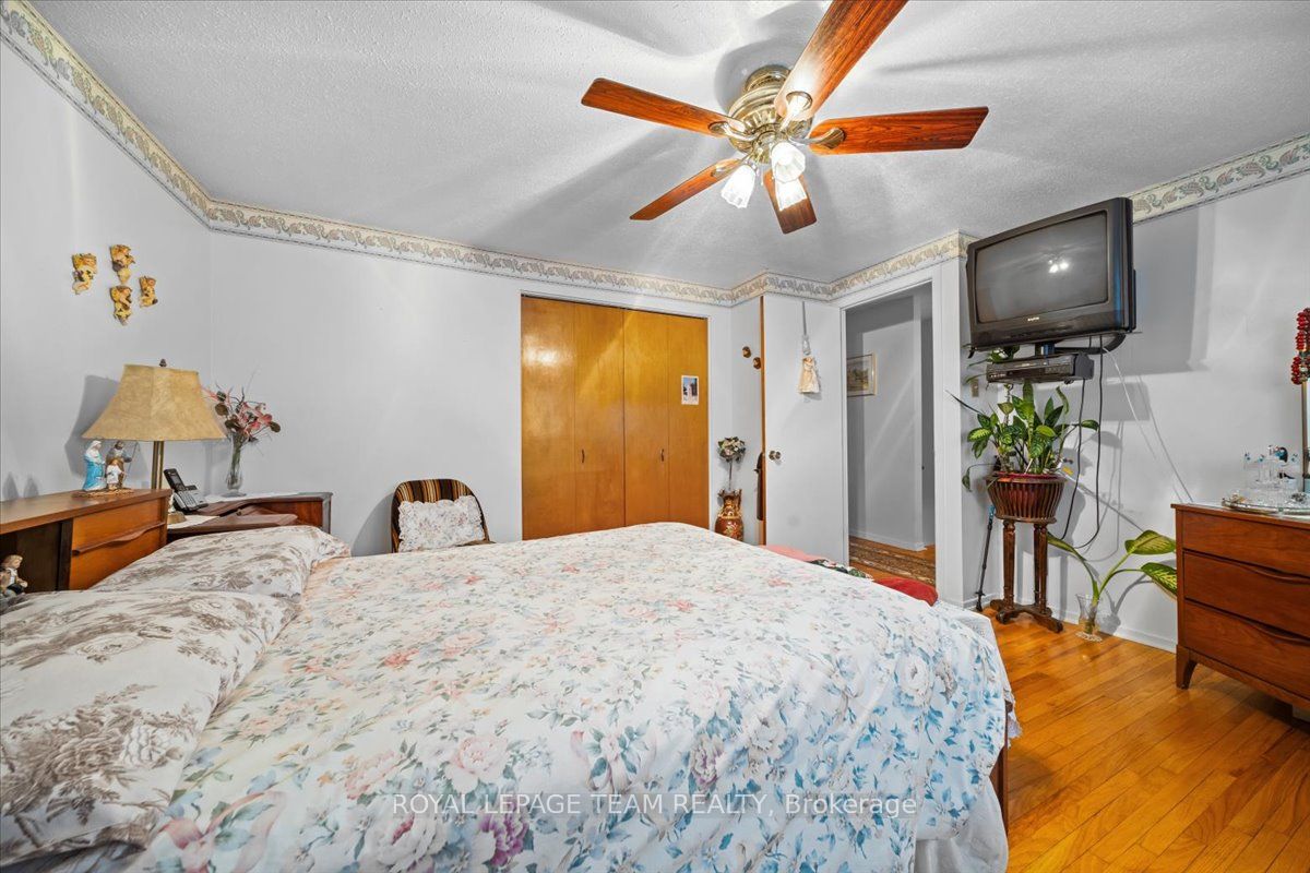 #40 - 1295 Ledbury Avenue Property Photo 38