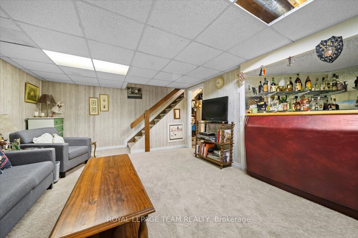 #40 - 1295 Ledbury Avenue Property Photo 44