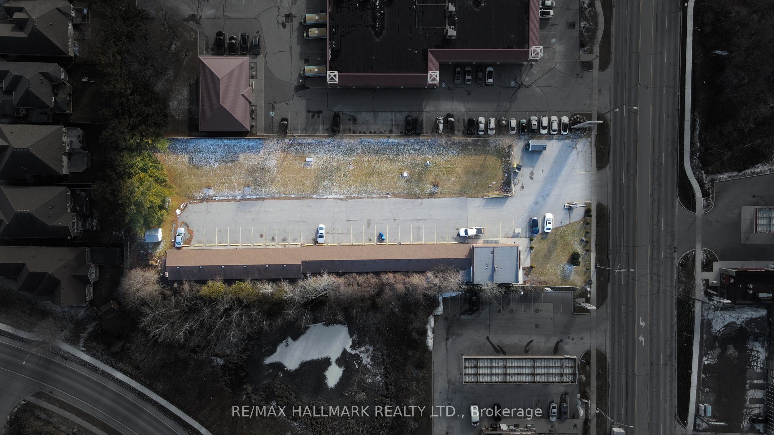 1144 Division Street Property Photo 2