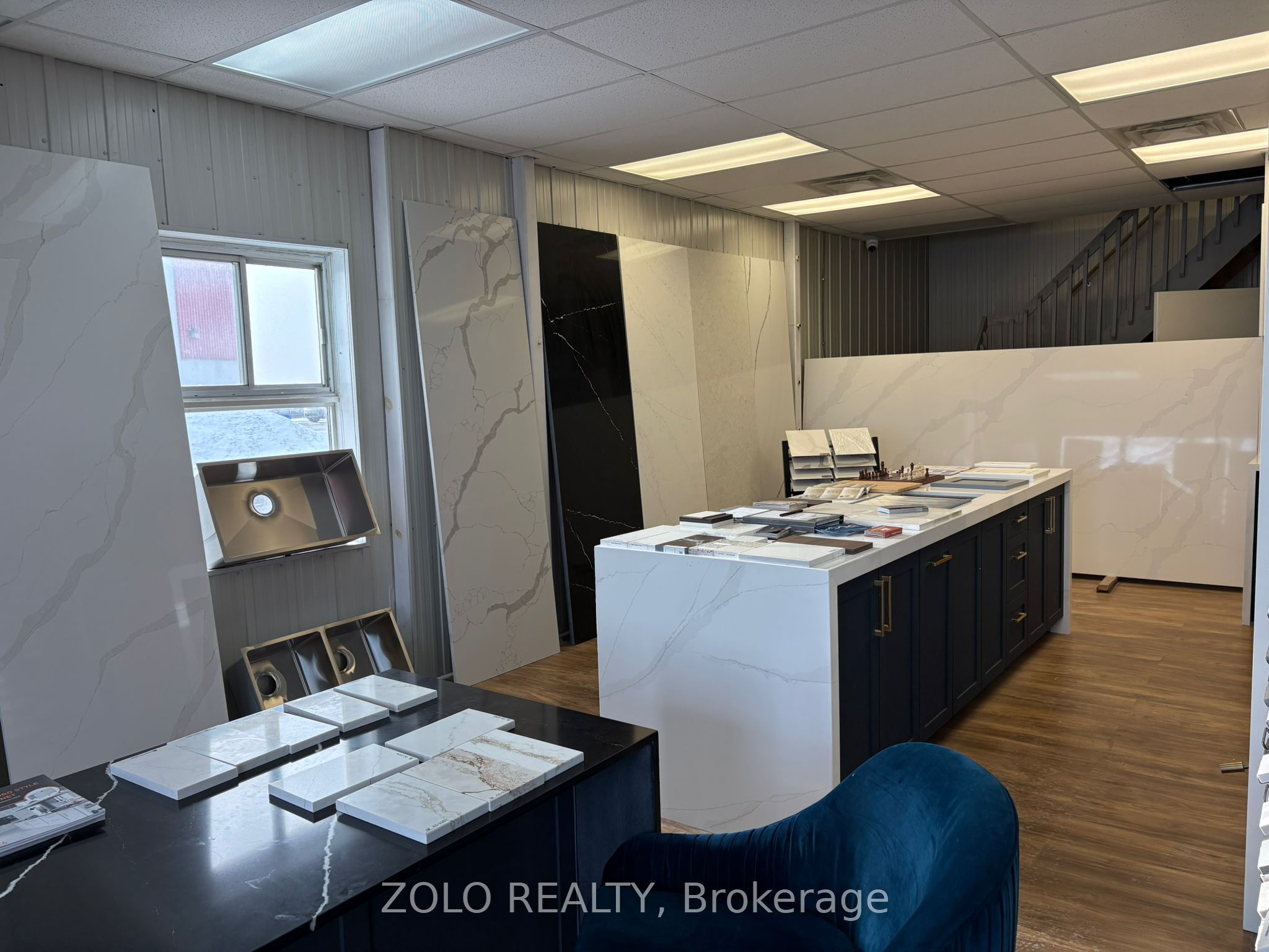 #7 - 5509 Canotek Road Property Photo 3