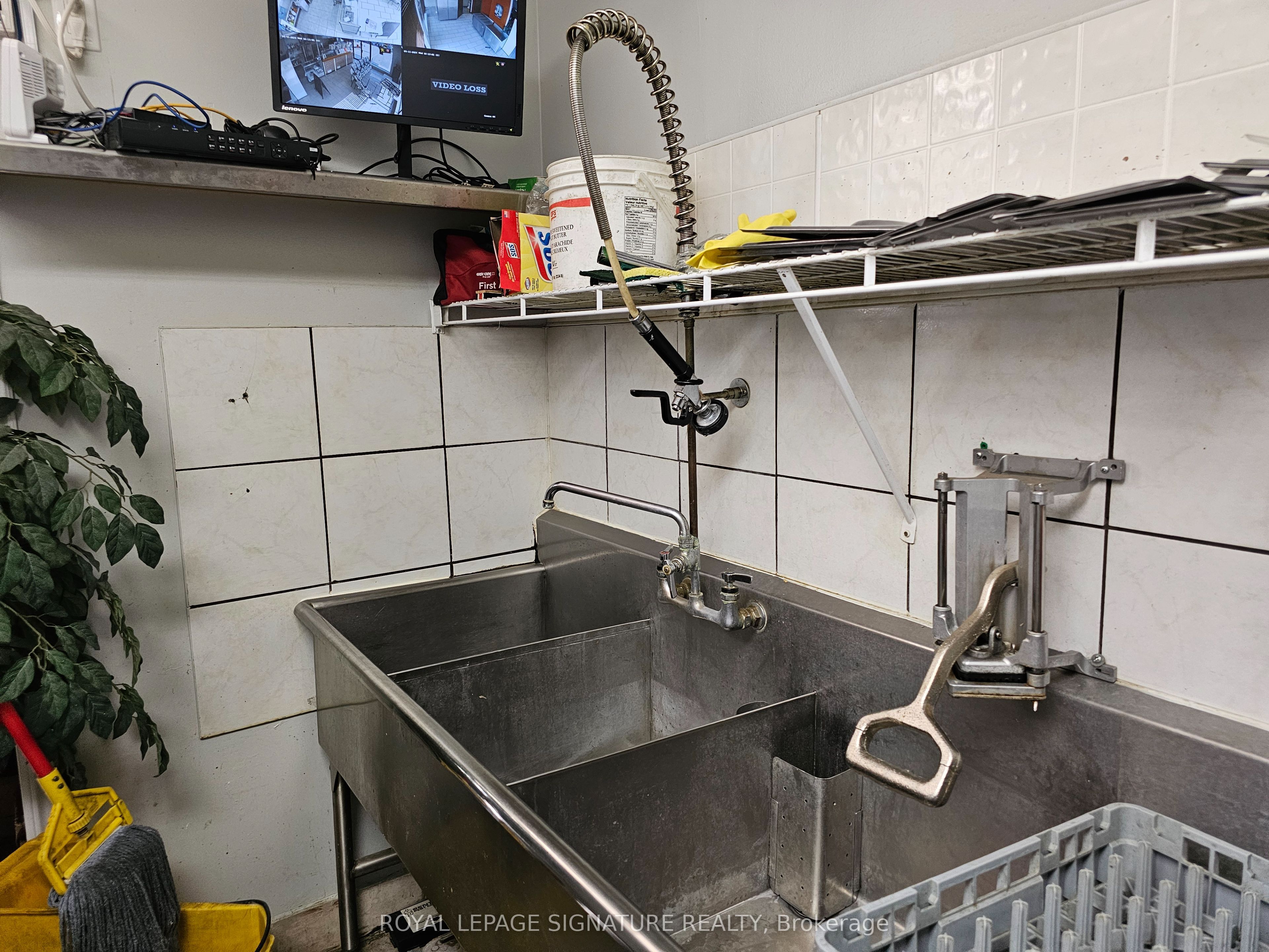 #1 - 825 Weber Street Property Photo 14