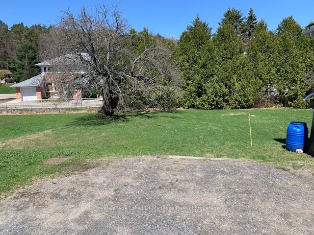 64 West Road Property Photo 4