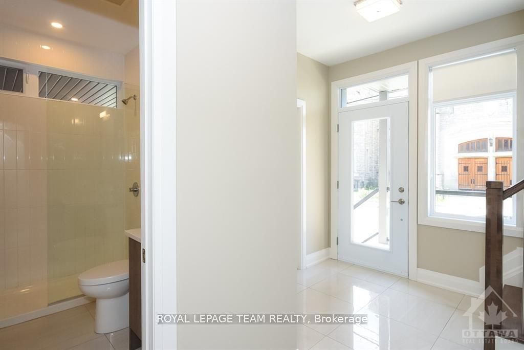 82 Empress Avenue Property Photo 5